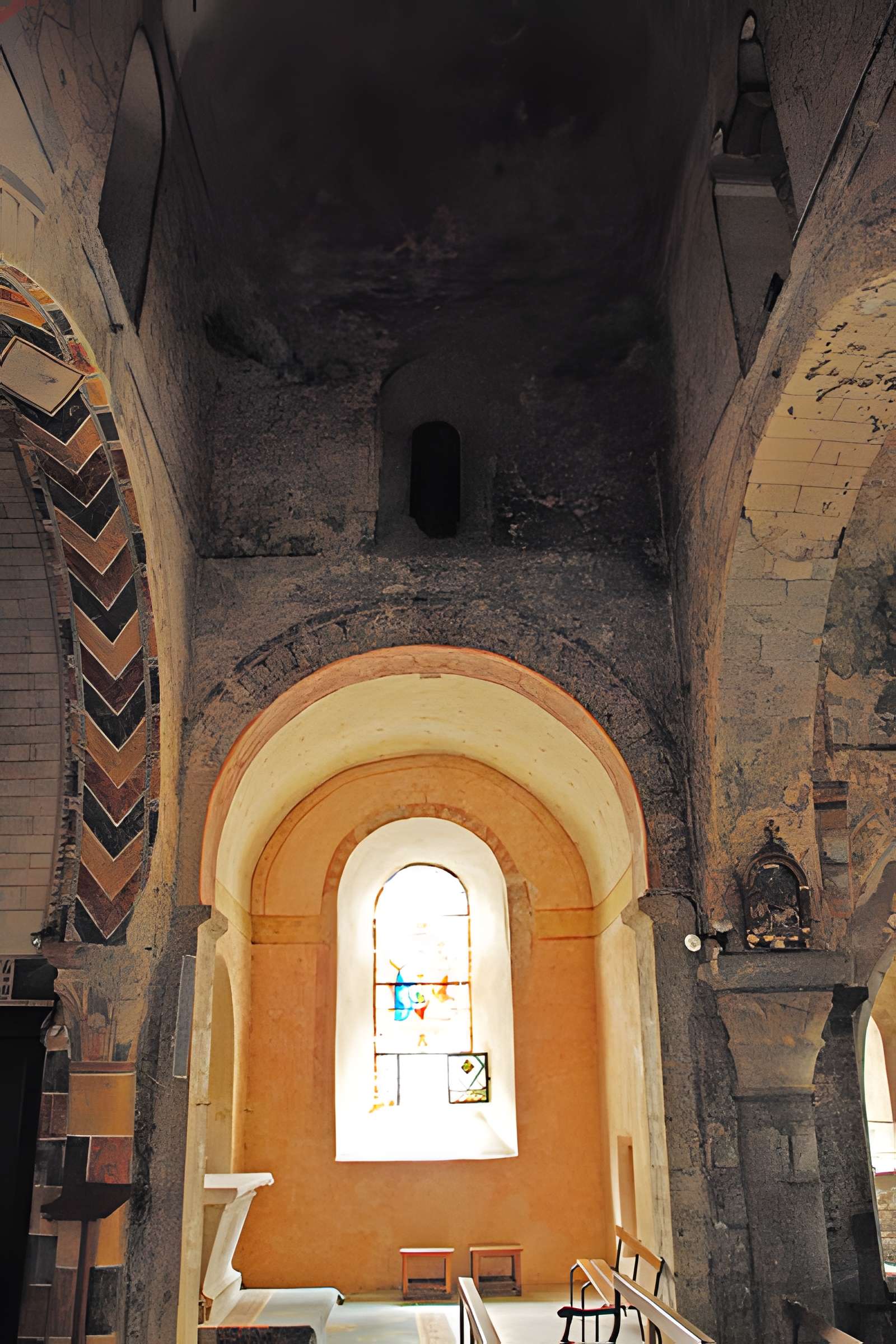 Église Saint-Étienne de Chambon-sur-Lac