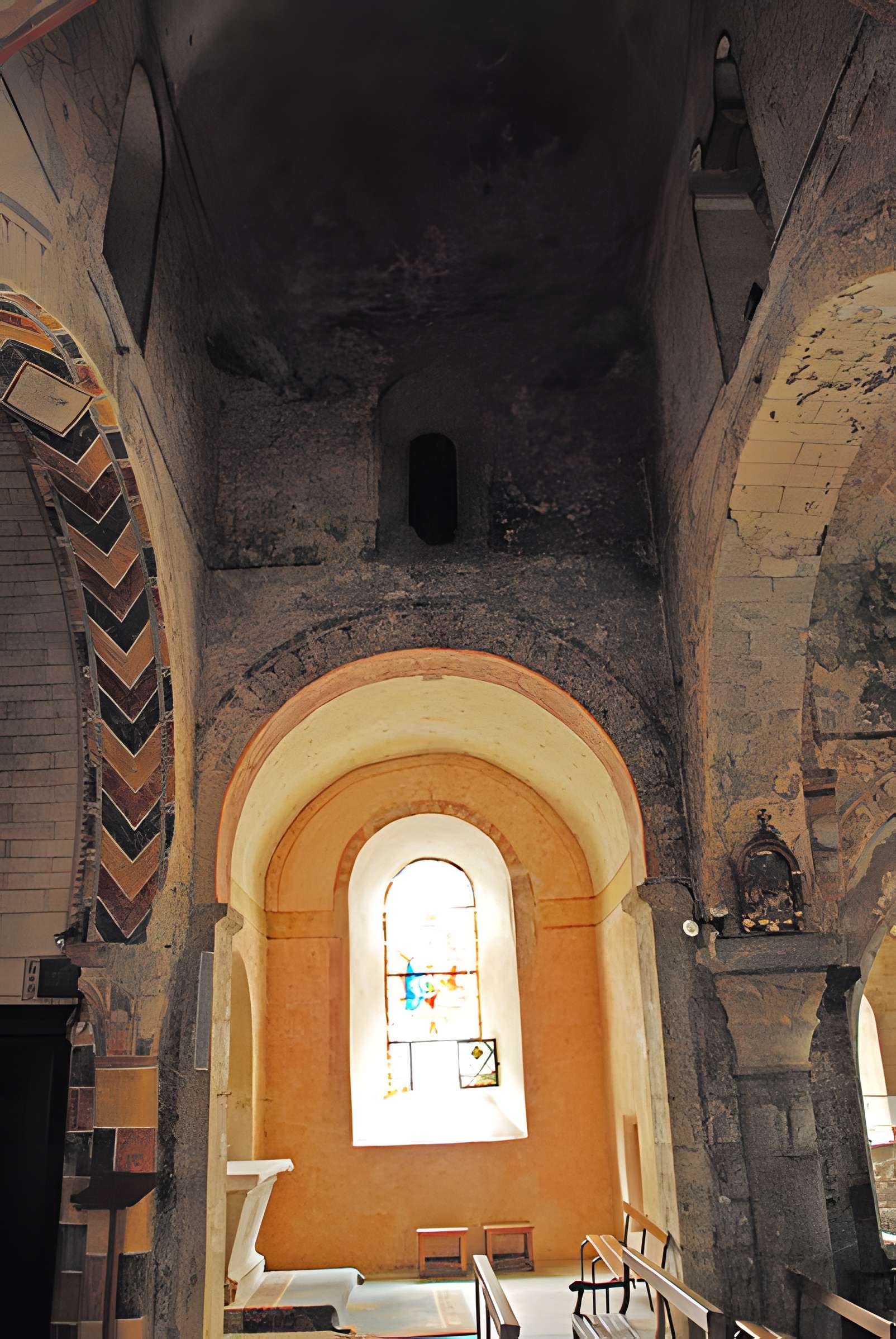 Église Saint-Étienne de Chambon-sur-Lac
