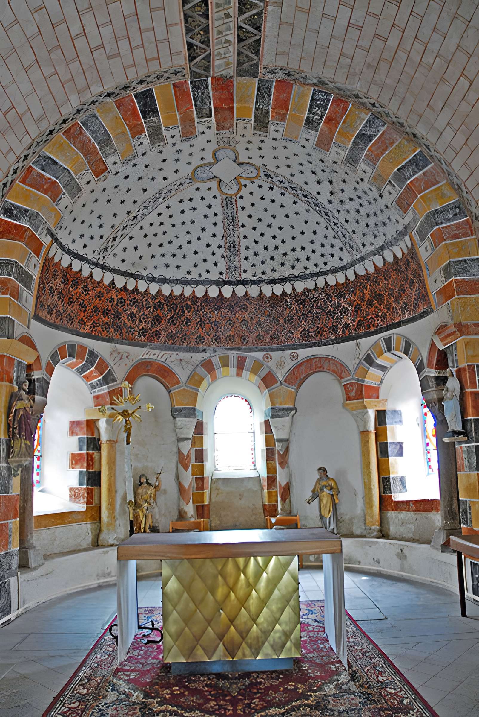 Église Saint-Étienne de Chambon-sur-Lac
