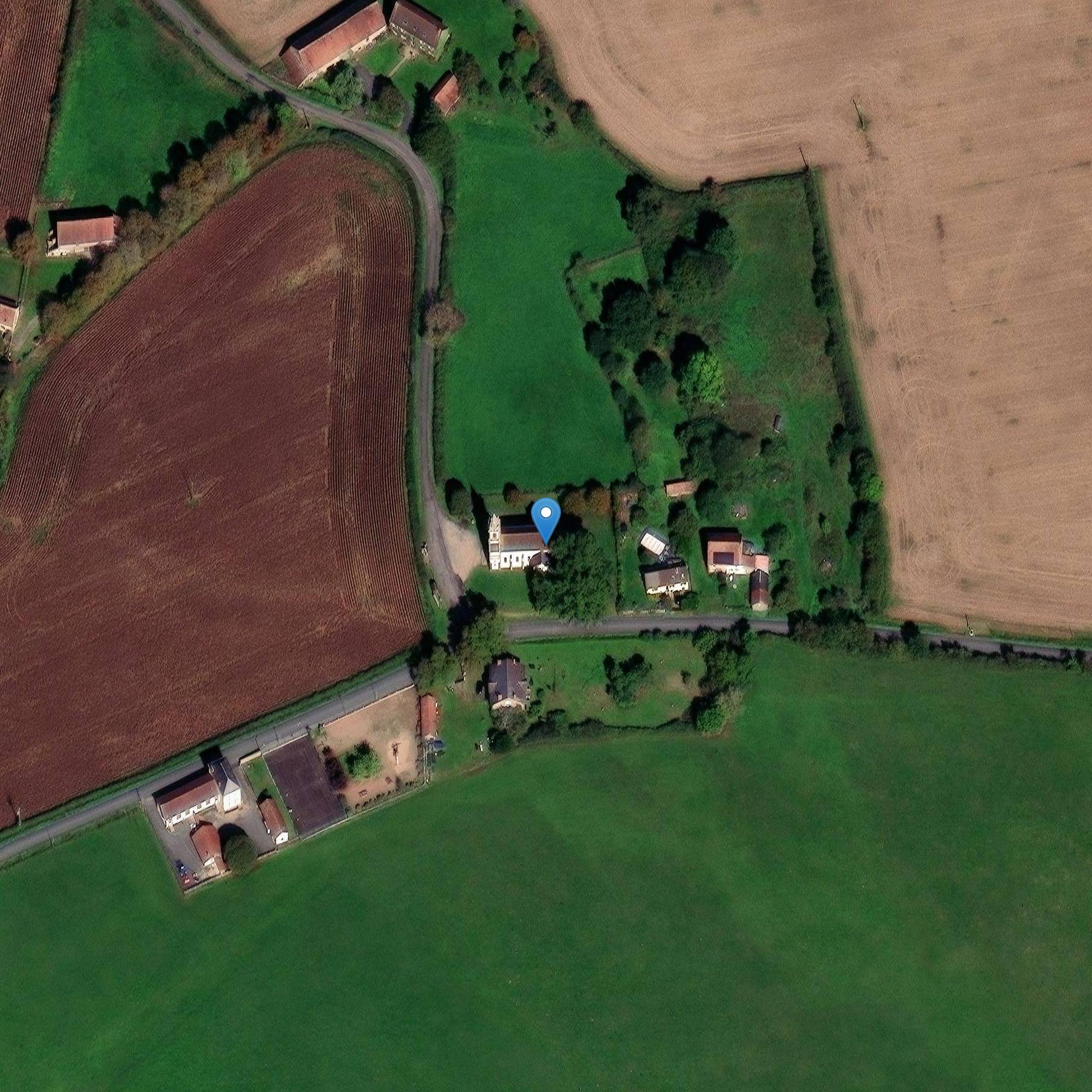 Photo de Iglesia de San Pedro de Thianges