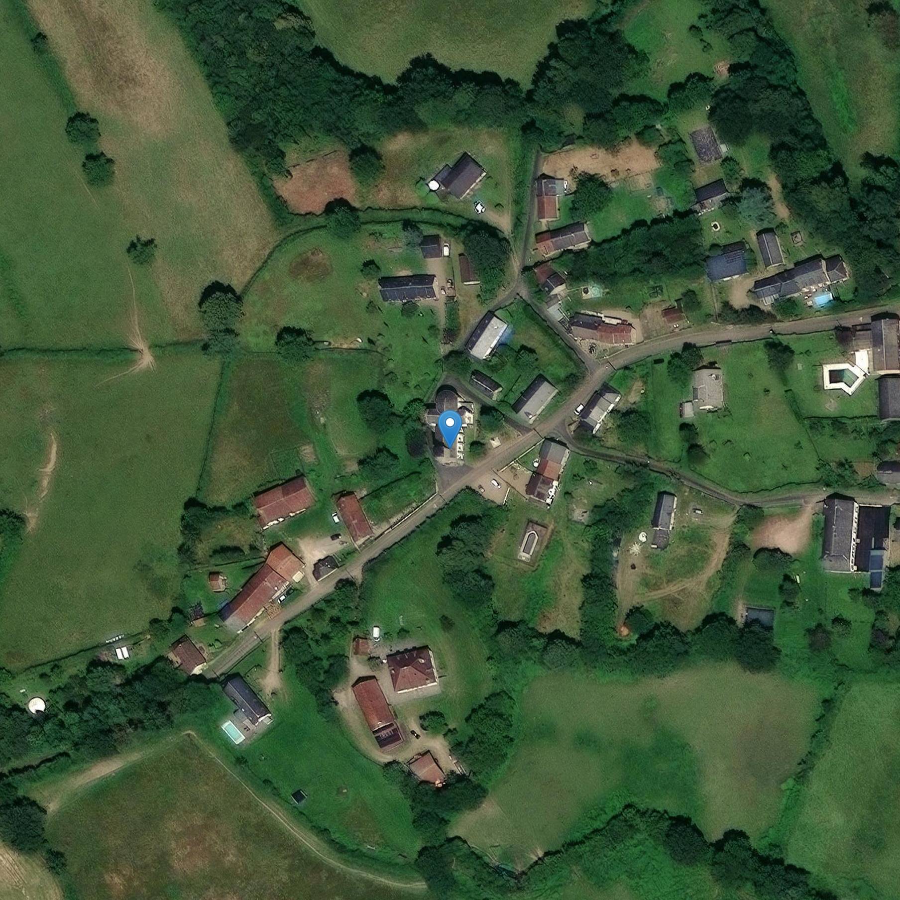 Photo de 沃克莱克圣玛德琳教堂