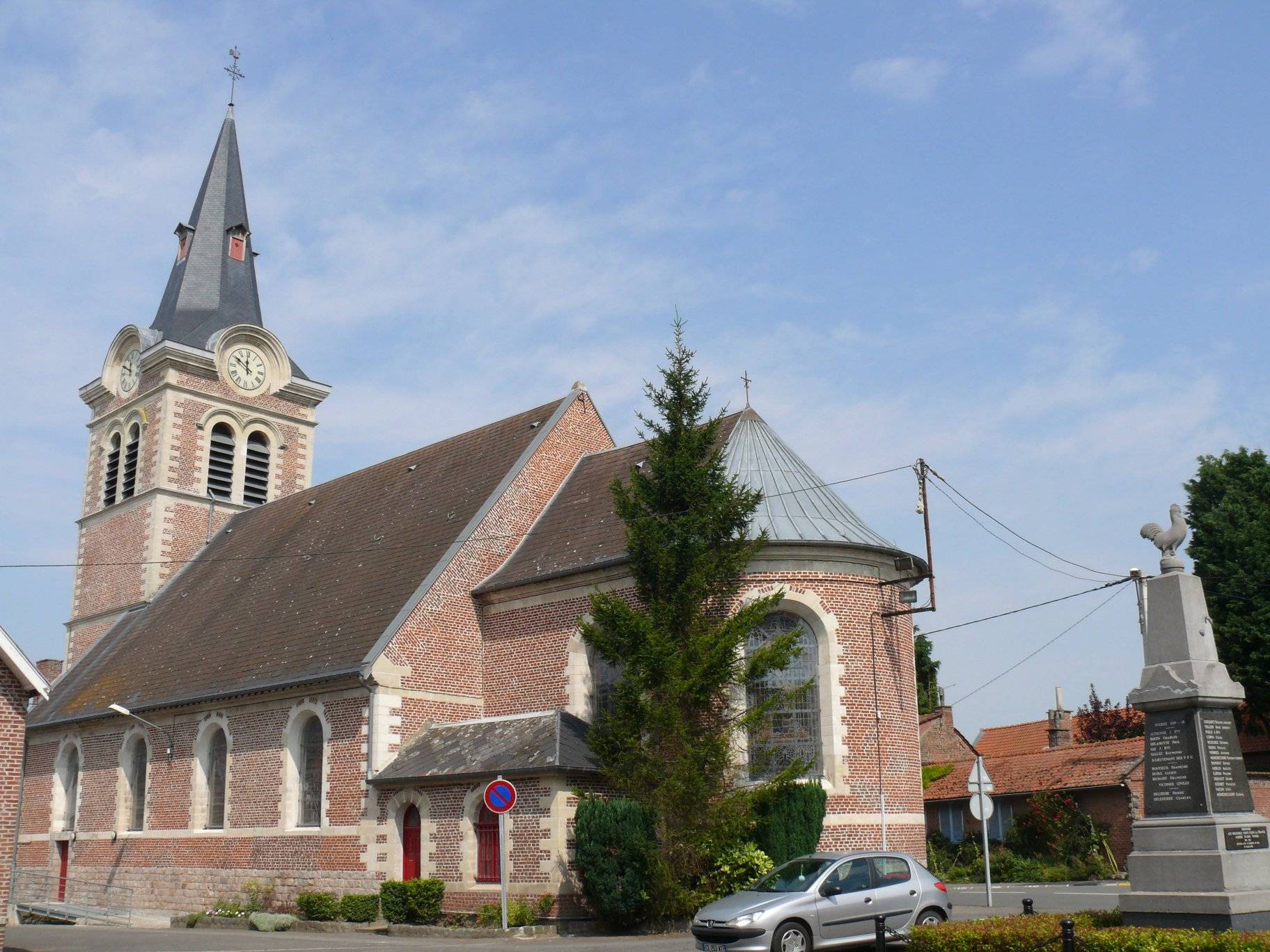 Photo de Saint-Amand d'Aubigny-au-Bac Kerk