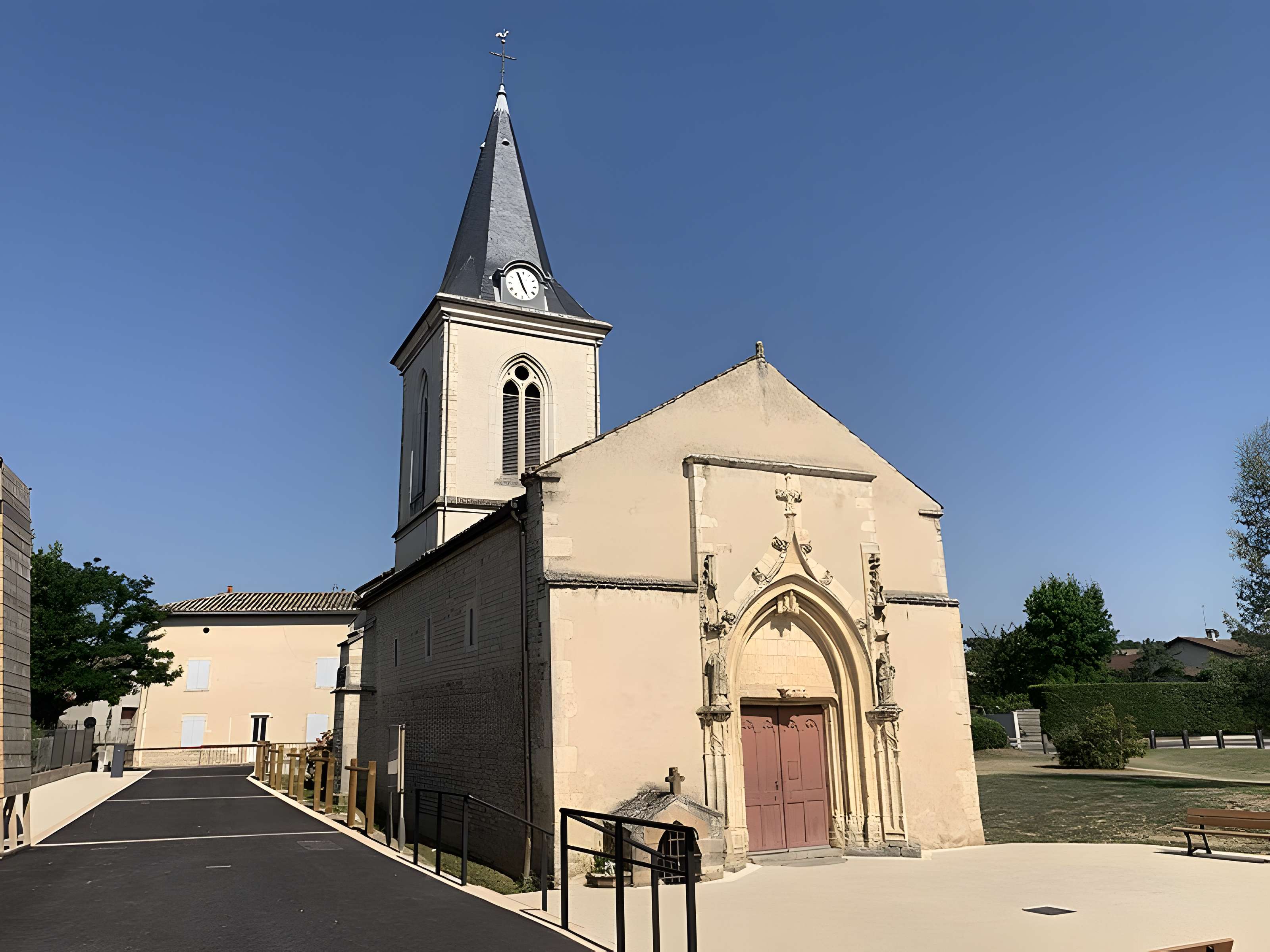 Église Saint-Étienne de Frans