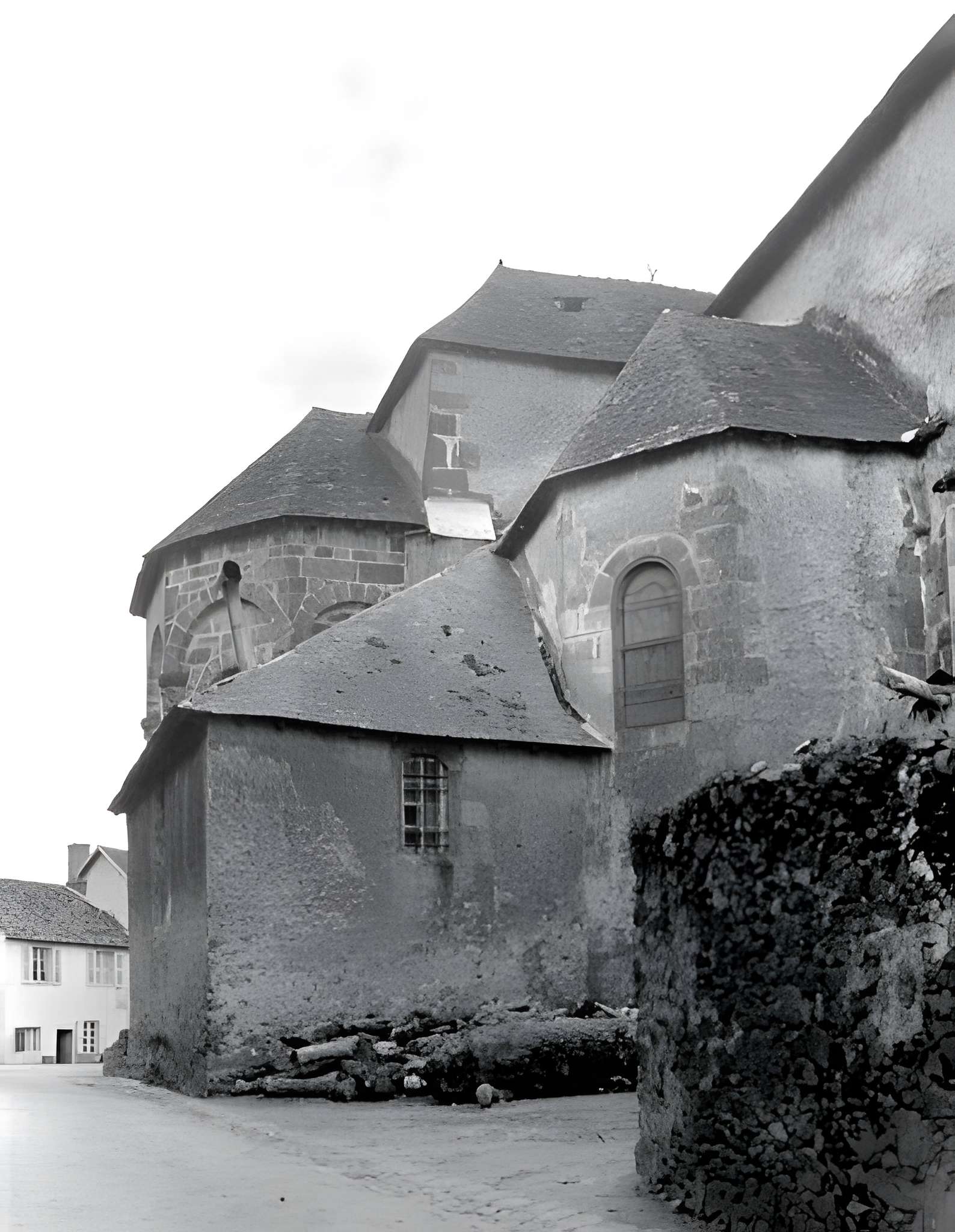 Église Saint-Étienne de Lubersac