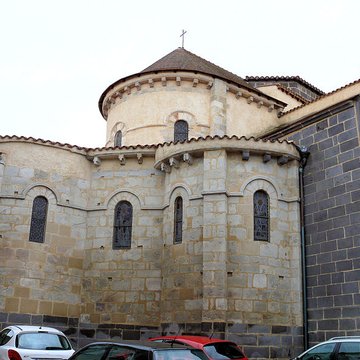 Église Saint-Étienne de Maringues
