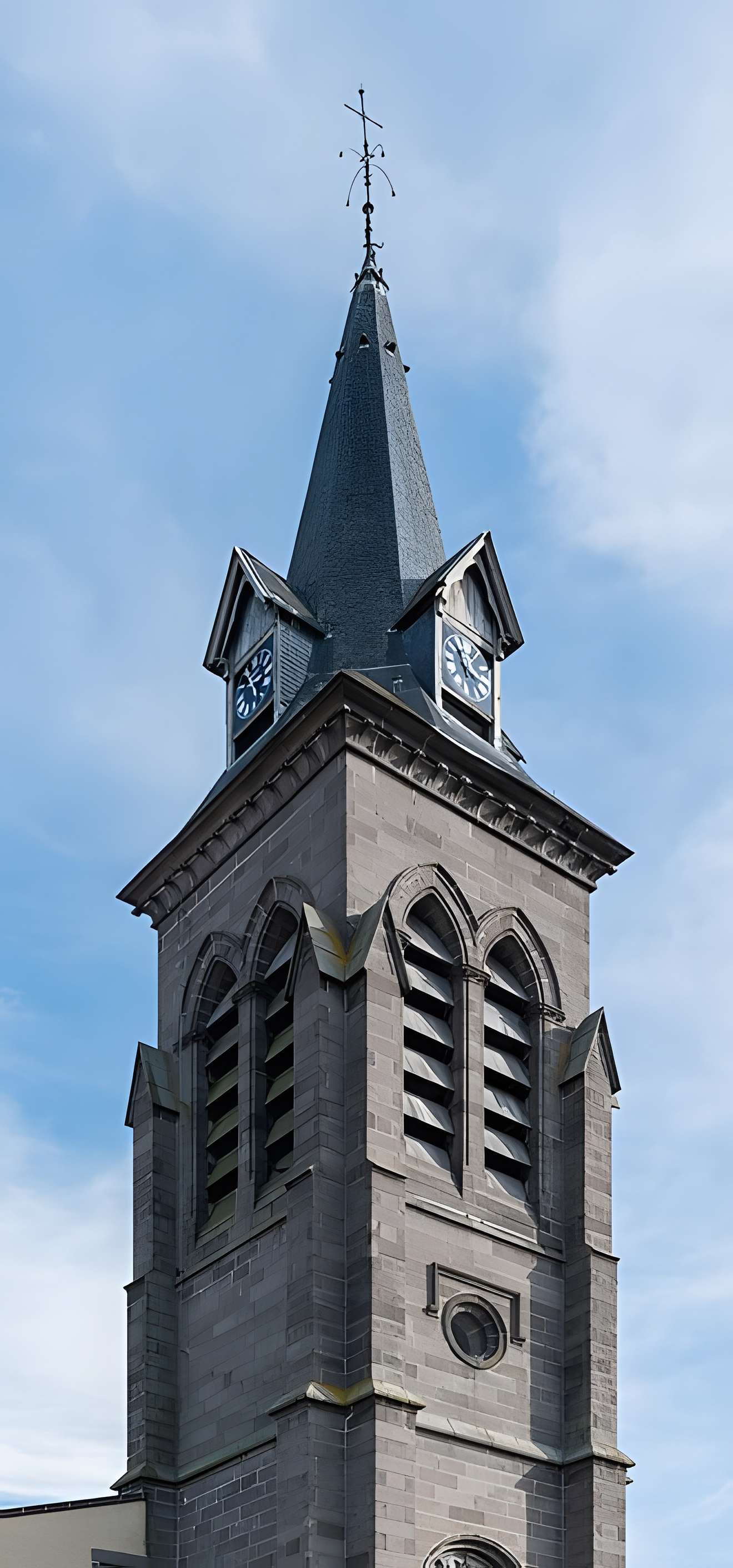 Église Saint-Étienne de Maringues