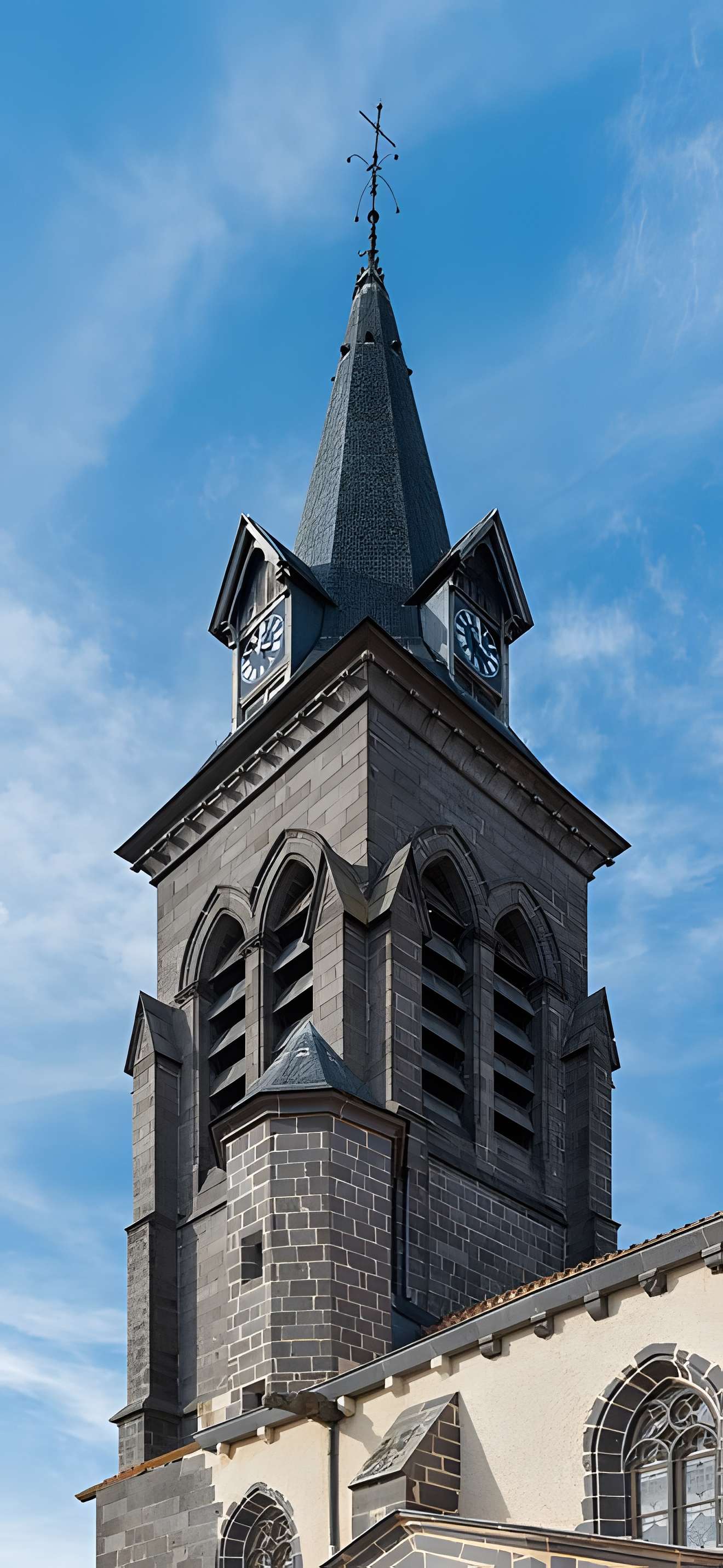 Église Saint-Étienne de Maringues