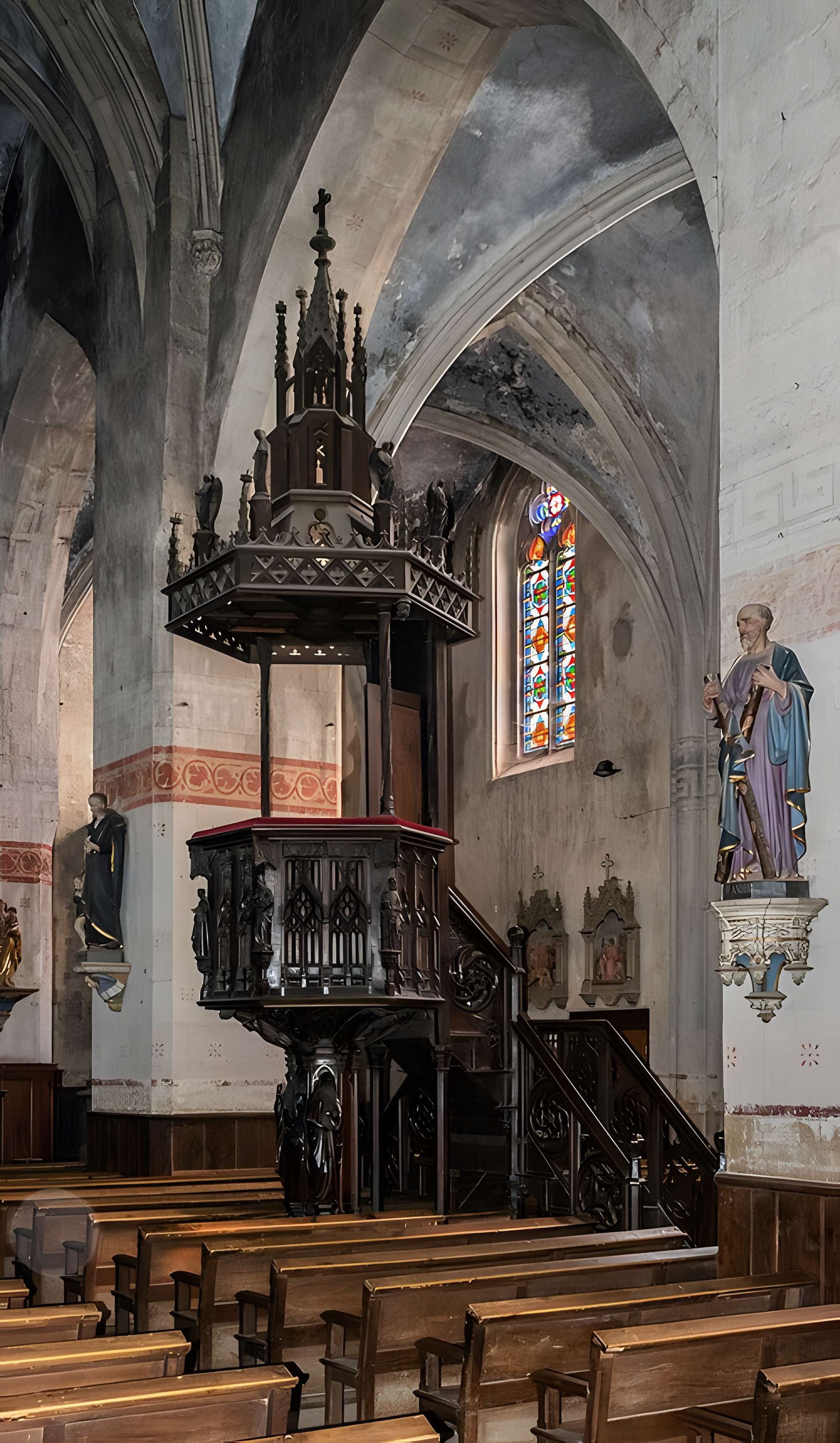 Église Saint-Étienne de Maringues