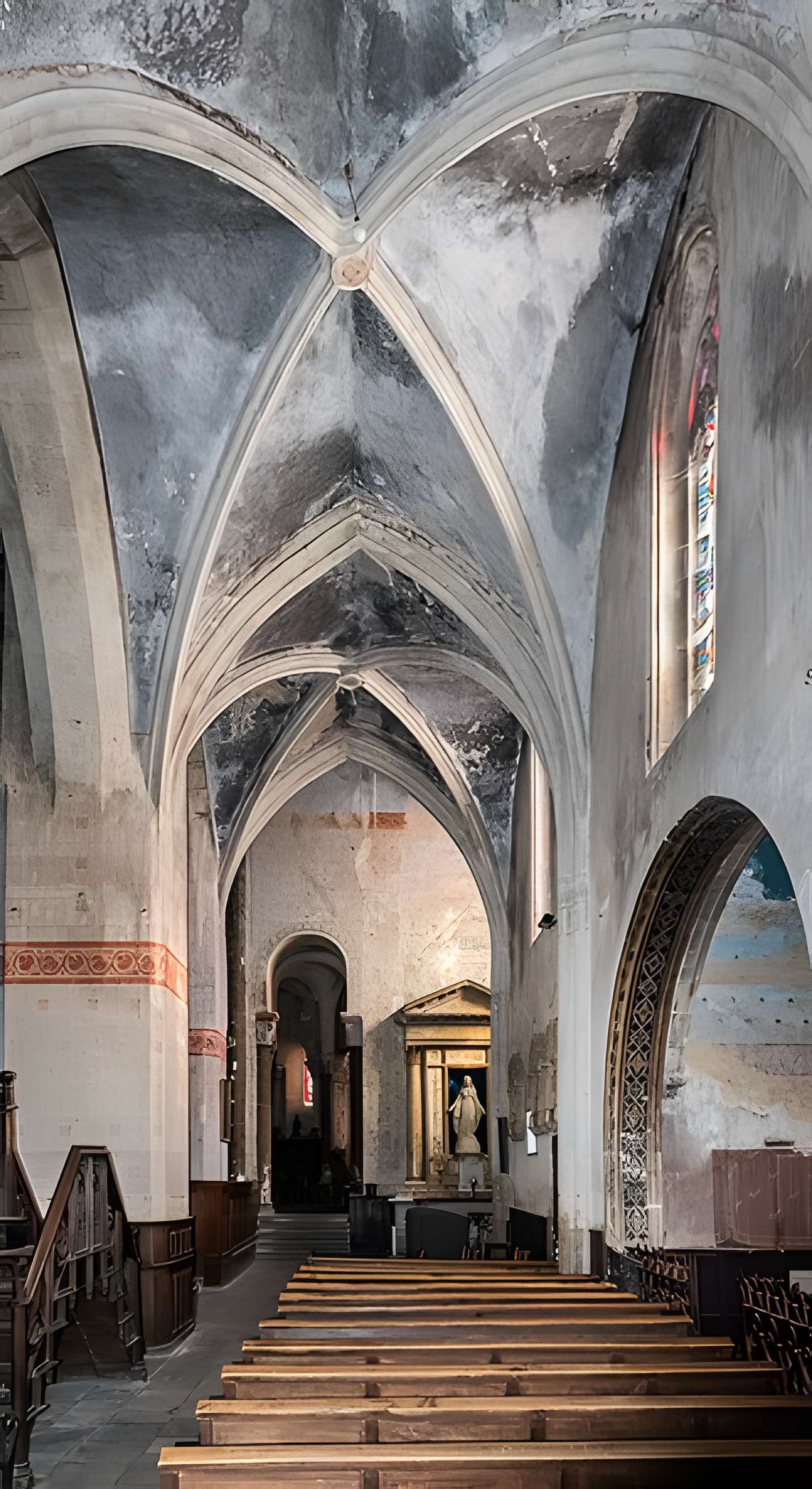 Église Saint-Étienne de Maringues