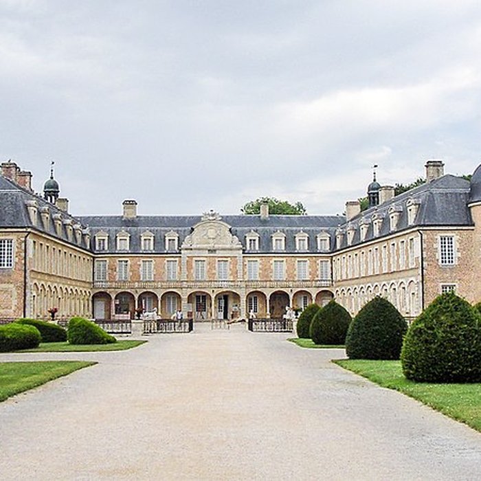 Photo de Château de Pierre-de-Bresse