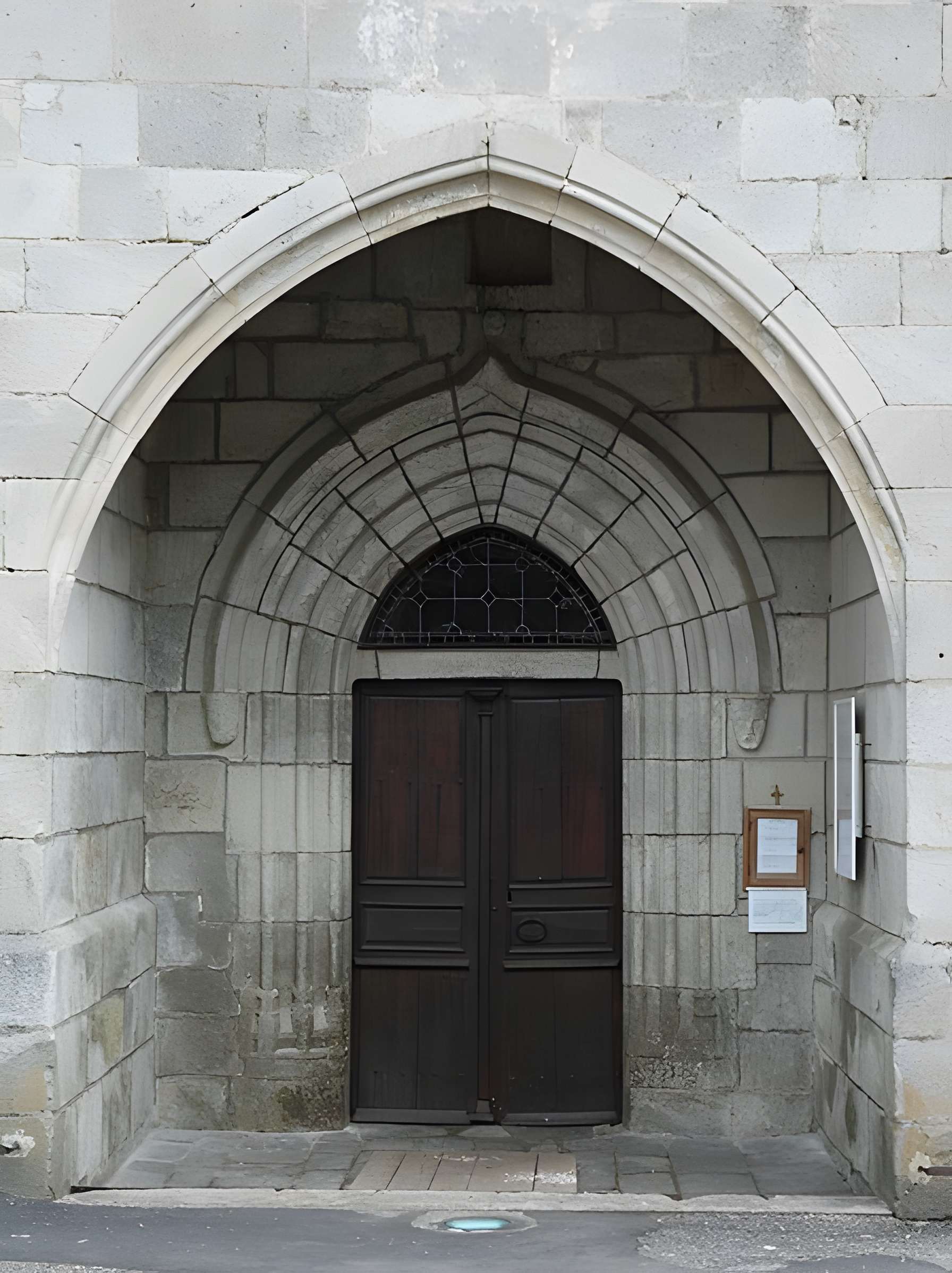 Église Saint-Étienne-et-Saint-Clair de Saint-Étienne-de-Chomeil