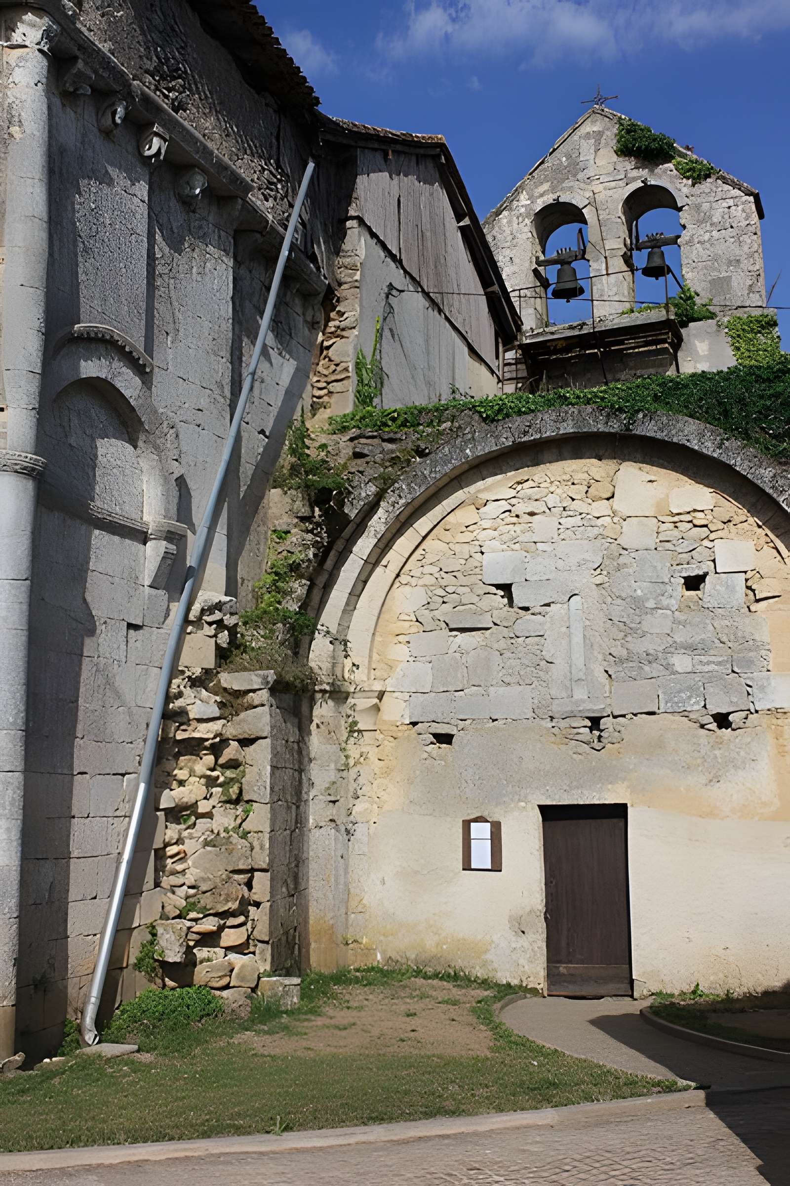 Église Saint-Eutrope de Bellefond