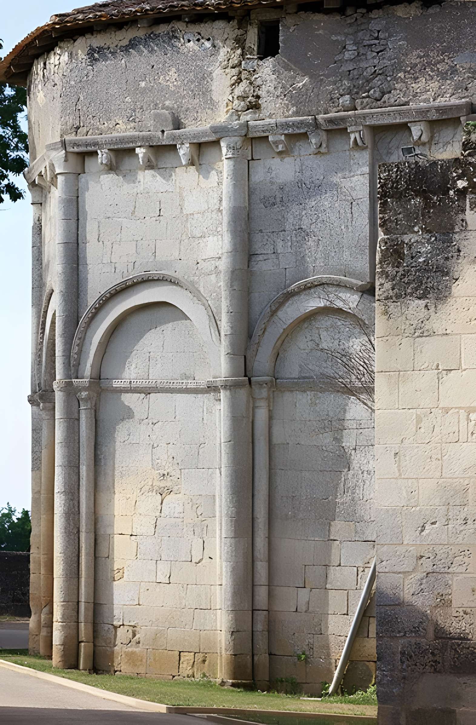 Église Saint-Eutrope de Bellefond