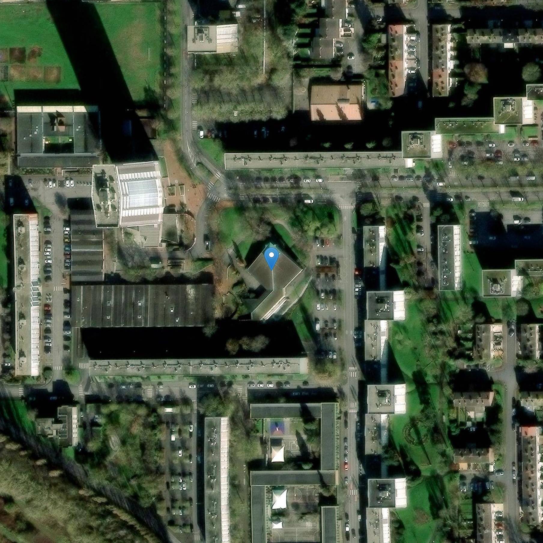 Photo de Église de la Sainte-Trinité de Loos