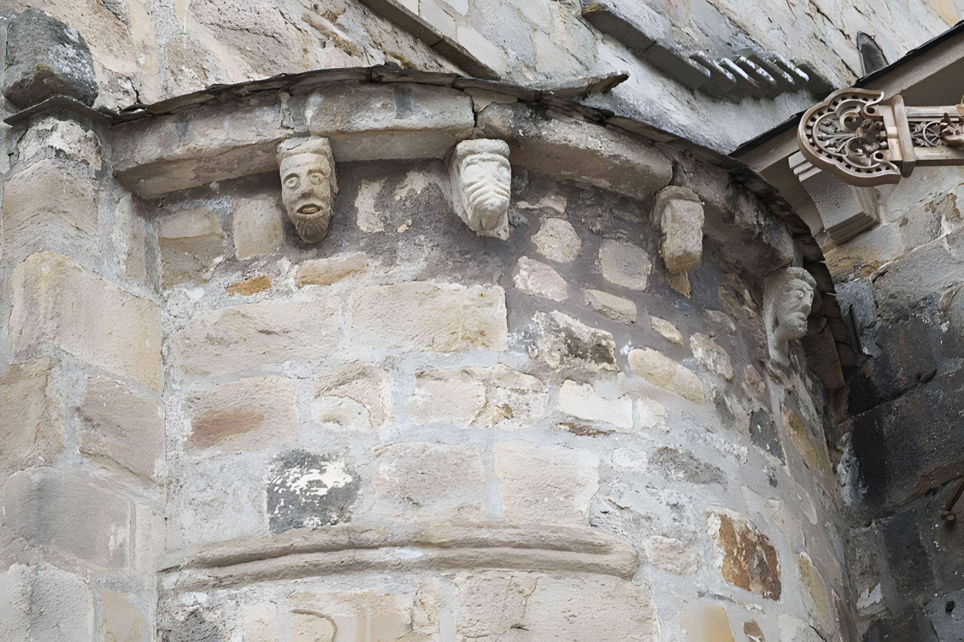 Église Saint-Fargheon de Bourg-Lastic