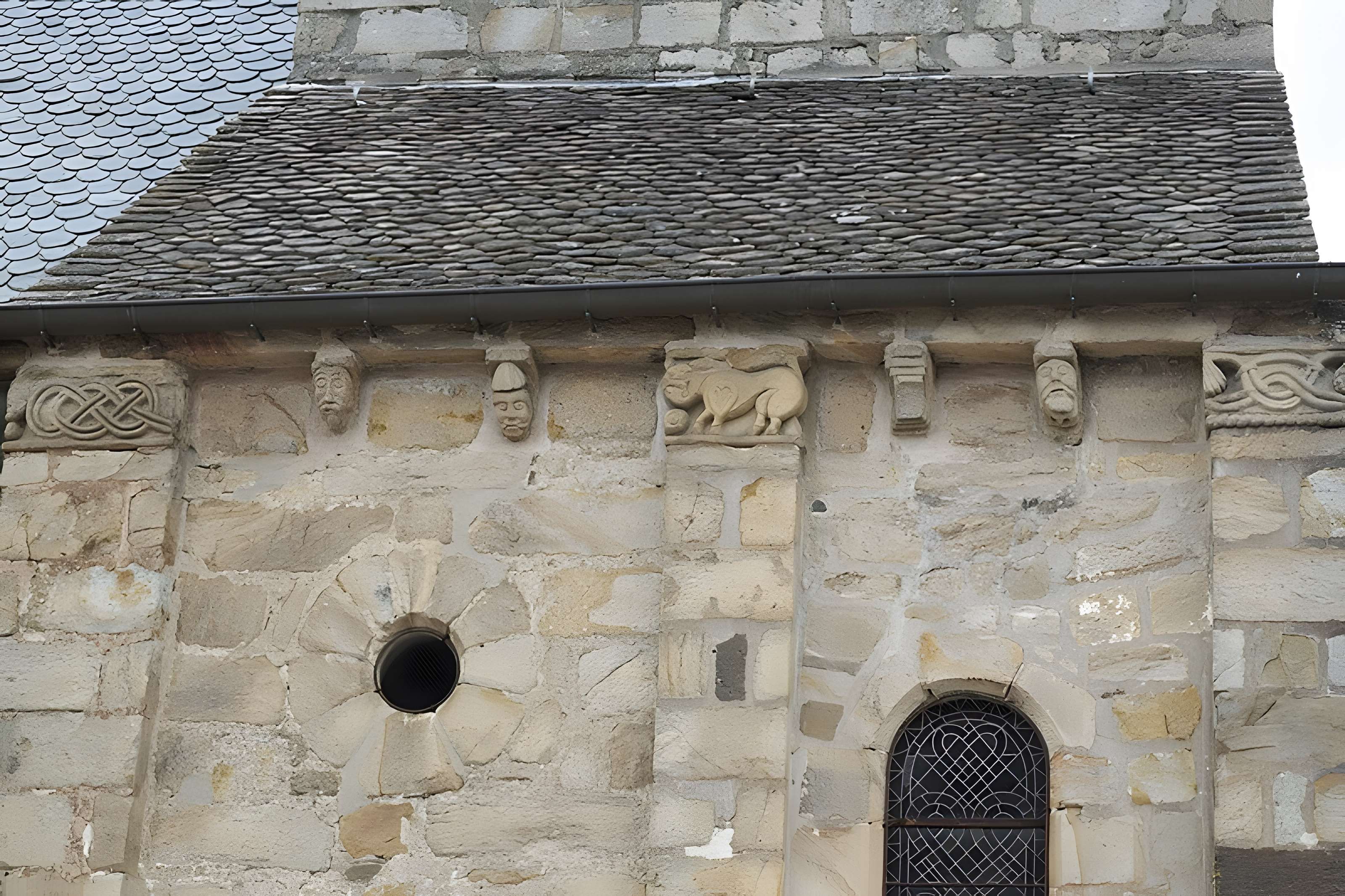 Église Saint-Fargheon de Bourg-Lastic