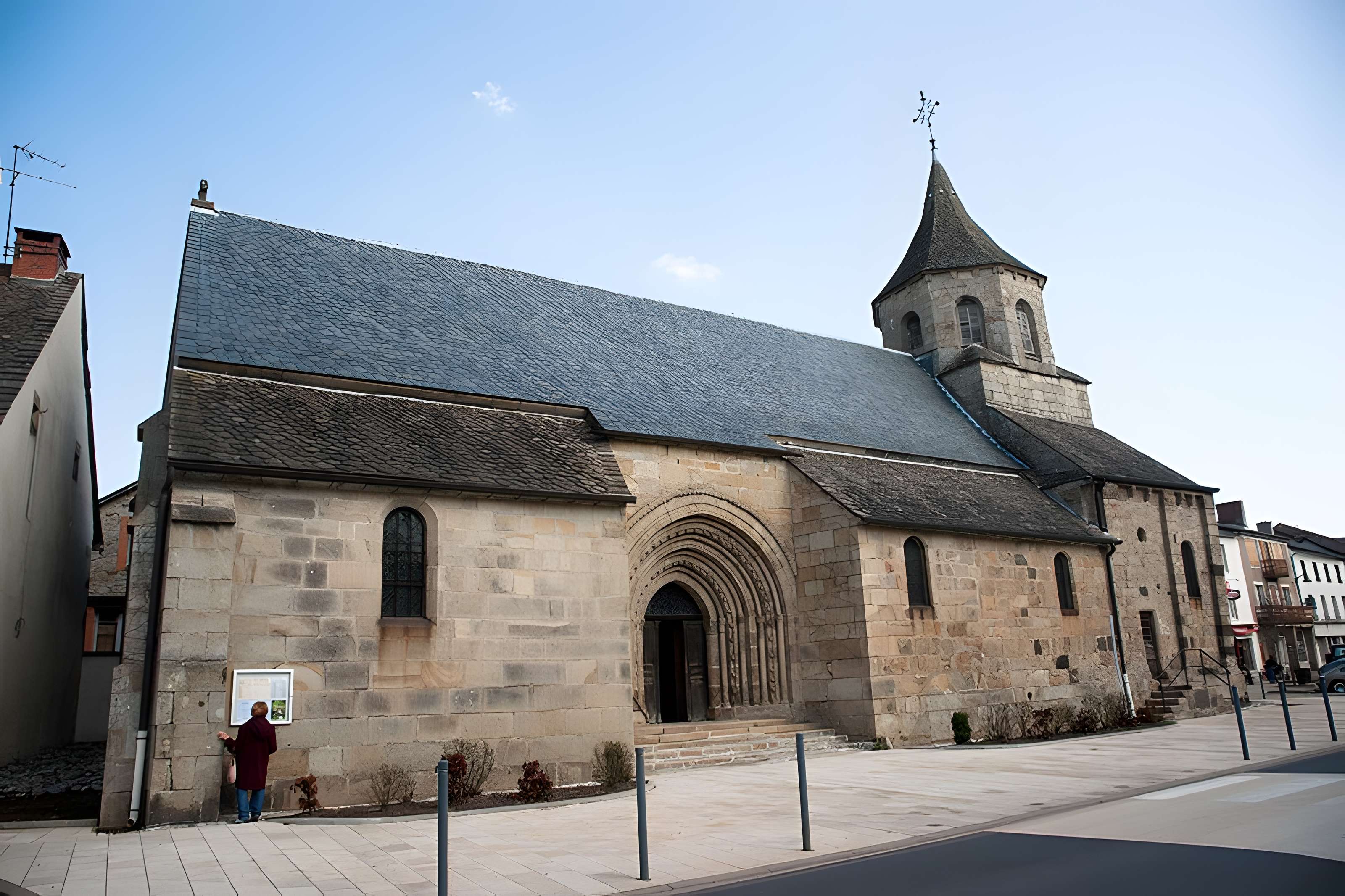 Église Saint-Fargheon de Bourg-Lastic