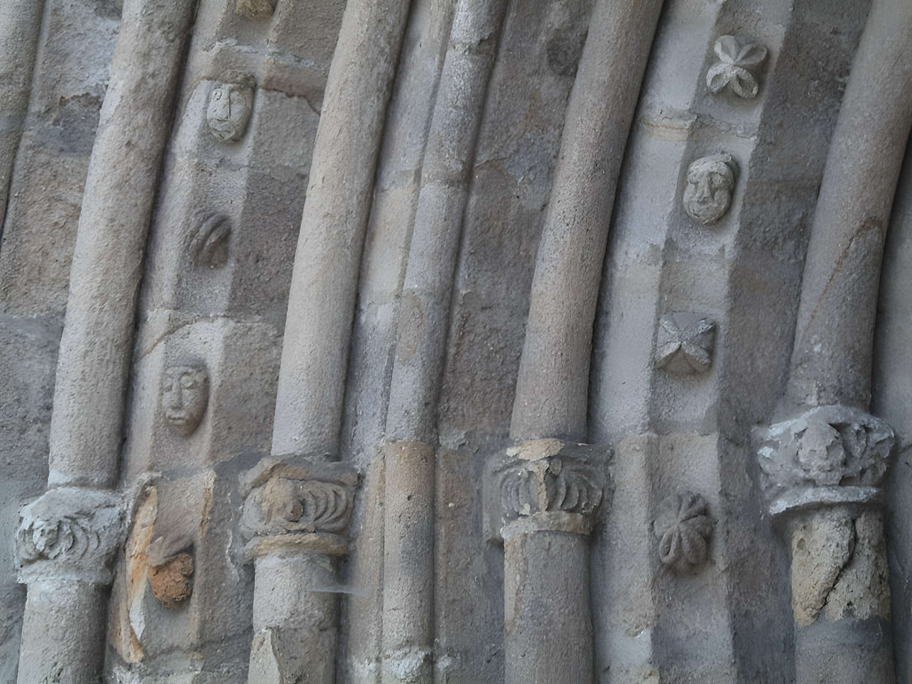 Église Saint-Fargheon de Bourg-Lastic