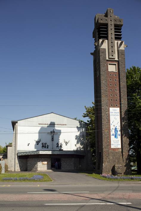 Photo de Chiesa del Sacro Cuore di Faubourg de Mons