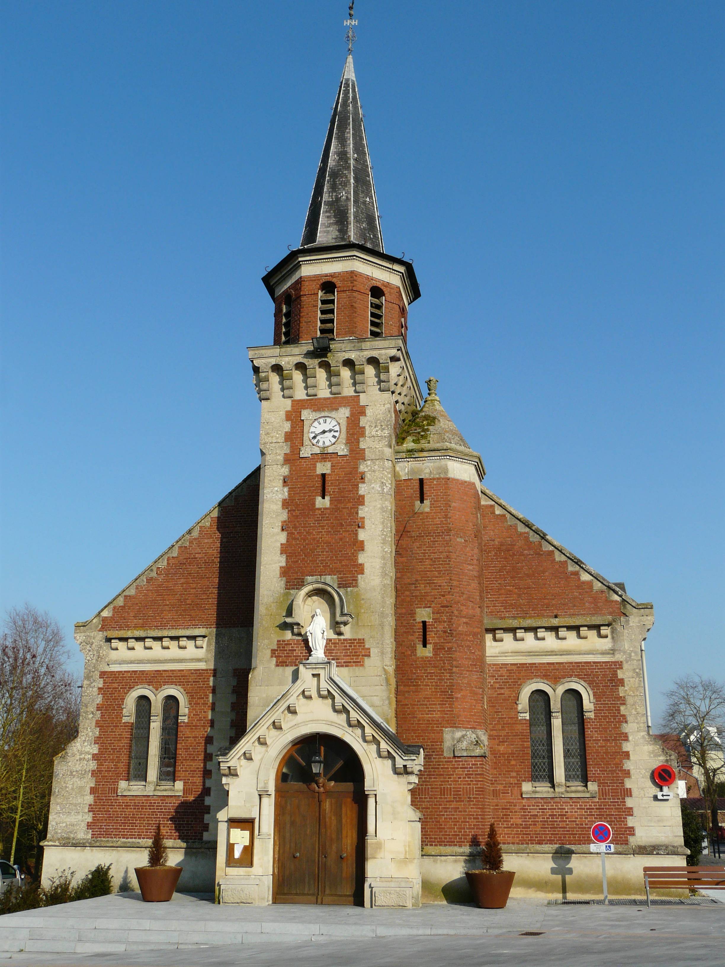 Photo de Notre-Dame-de-la-Nativity Kirche von Noyelles-sur-Escaut