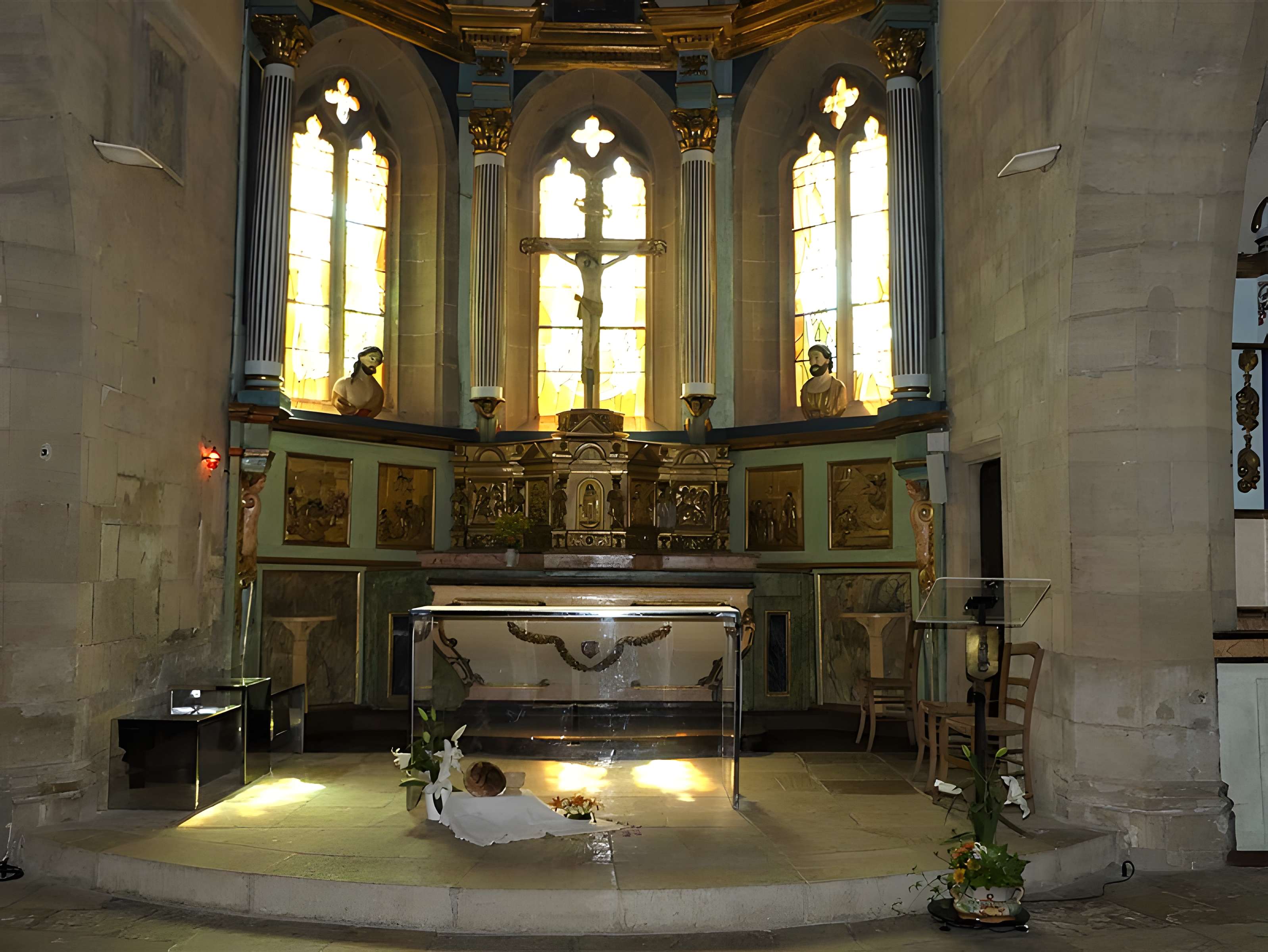 Église Saint-Fleuret d'Estaing