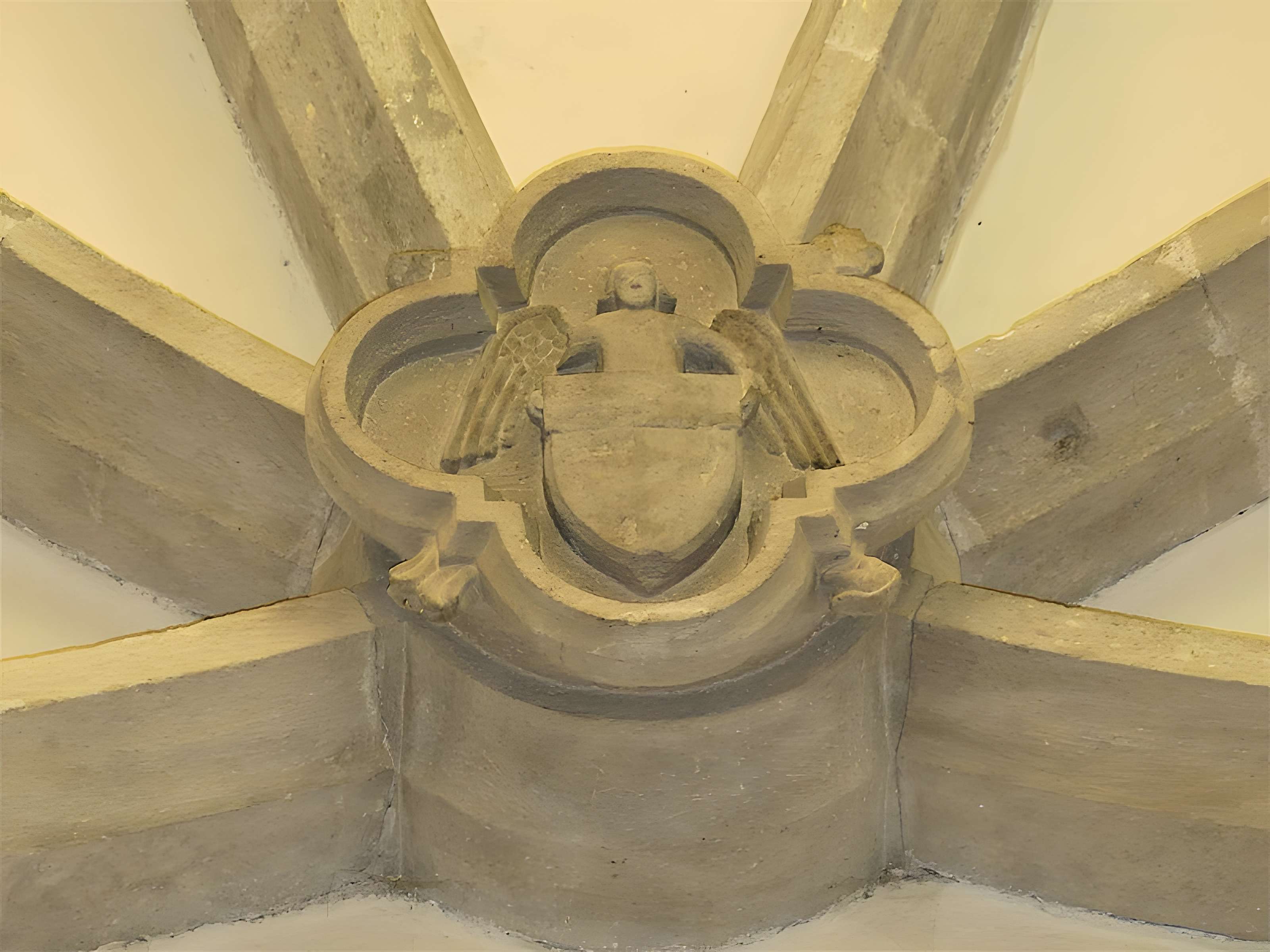 Église Saint-Fleuret d'Estaing