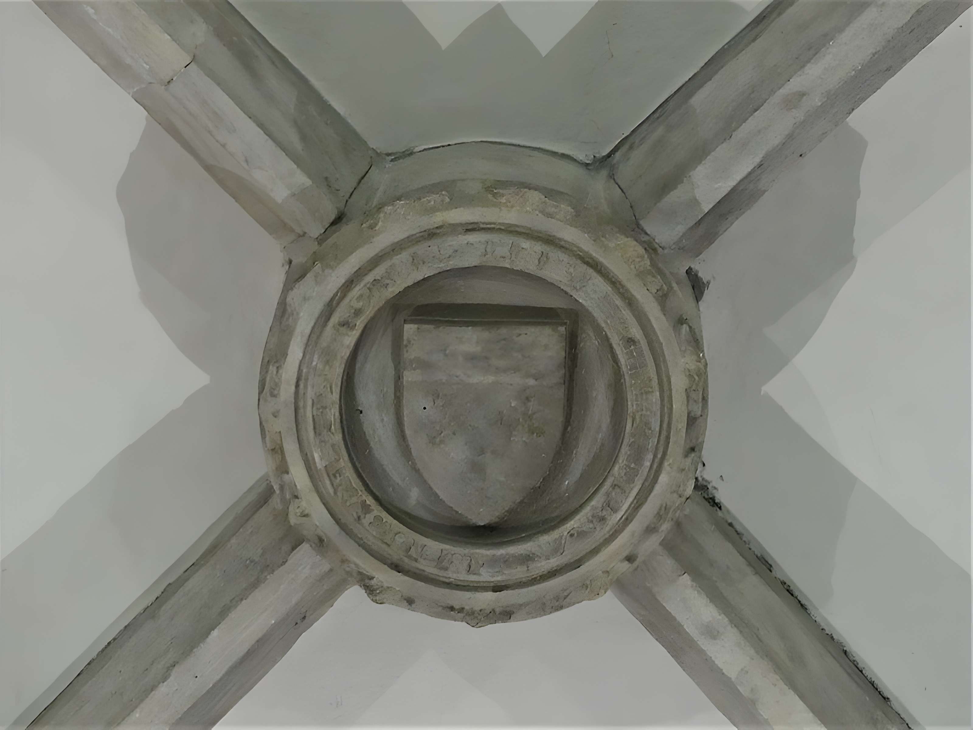 Église Saint-Fleuret d'Estaing