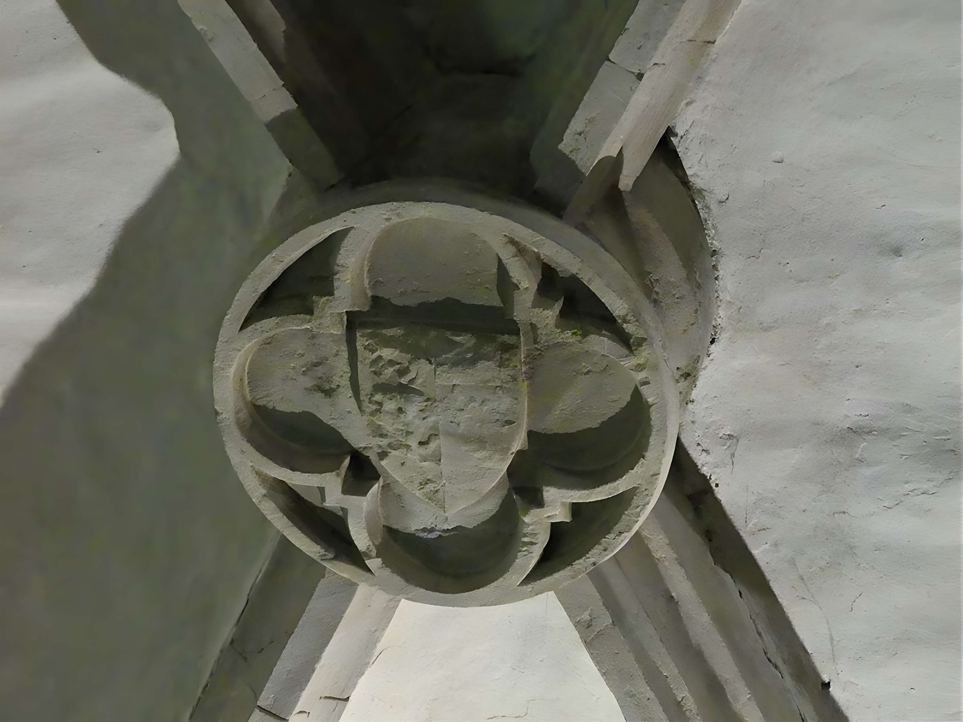 Église Saint-Fleuret d'Estaing