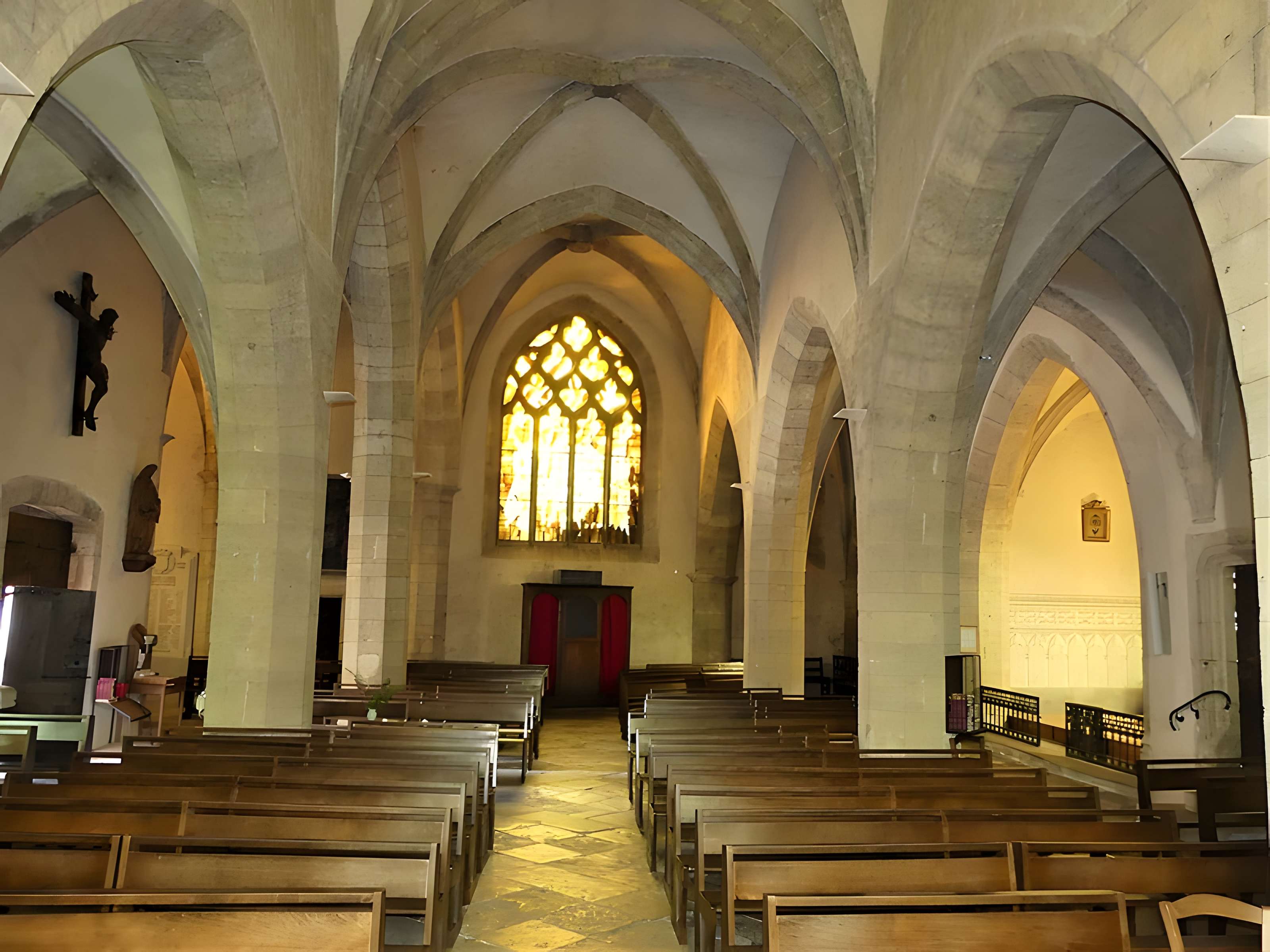 Église Saint-Fleuret d'Estaing