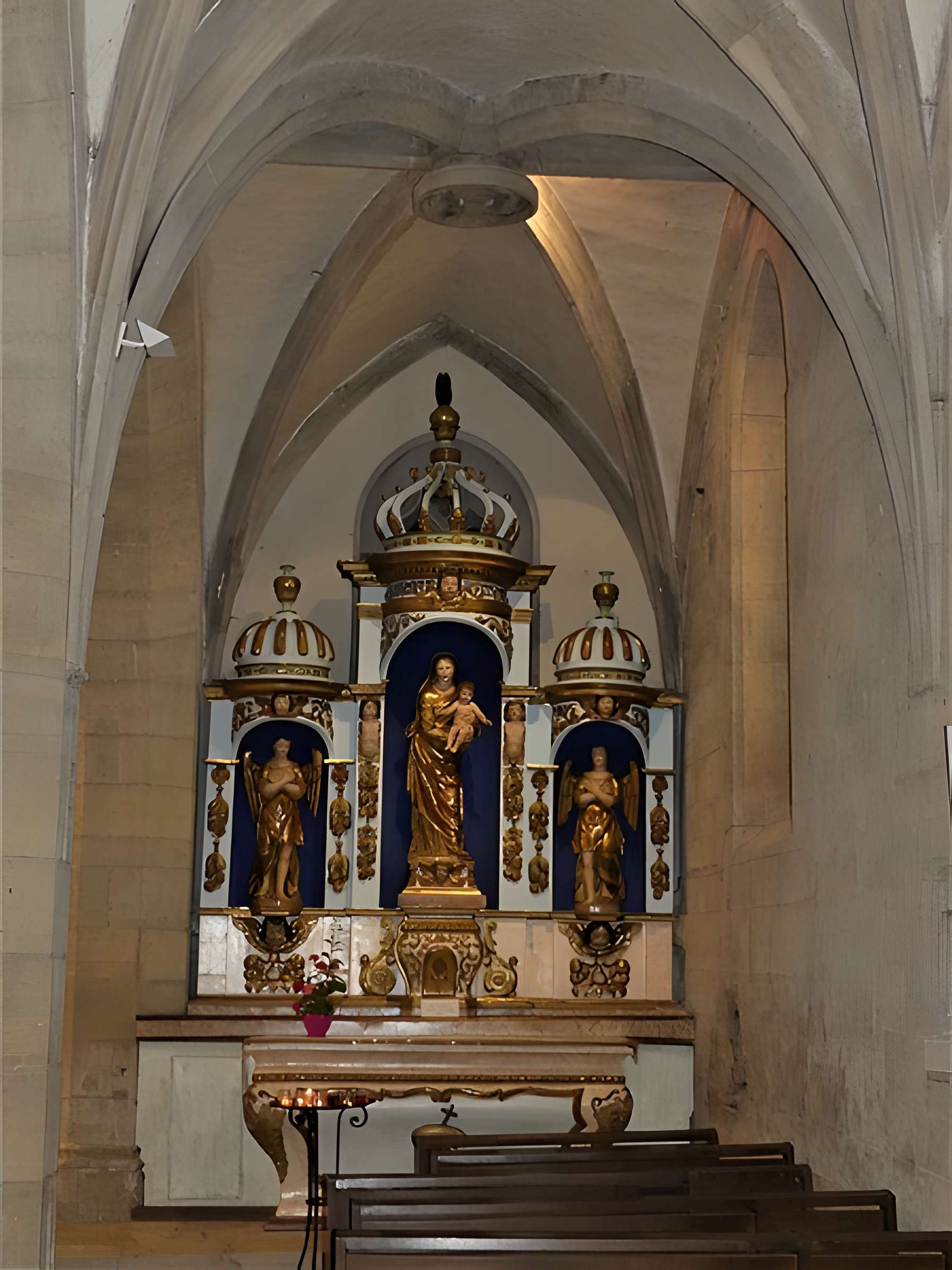 Église Saint-Fleuret d'Estaing