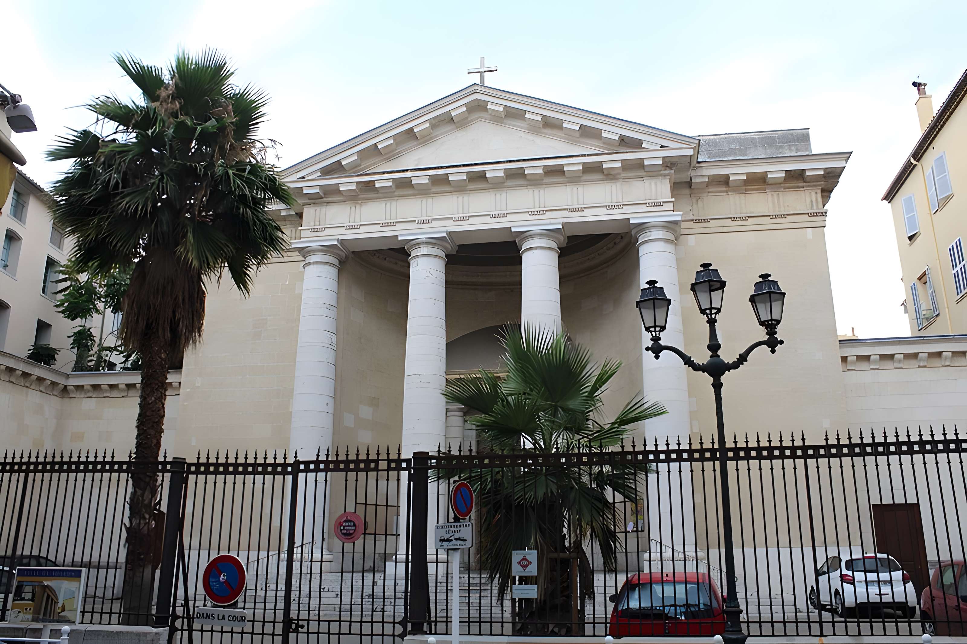 Église Saint-François-de-Paule de Toulon