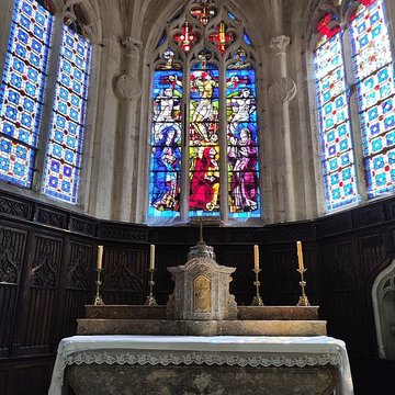 Église Saint-Genest de Flavigny-sur-Ozerain
