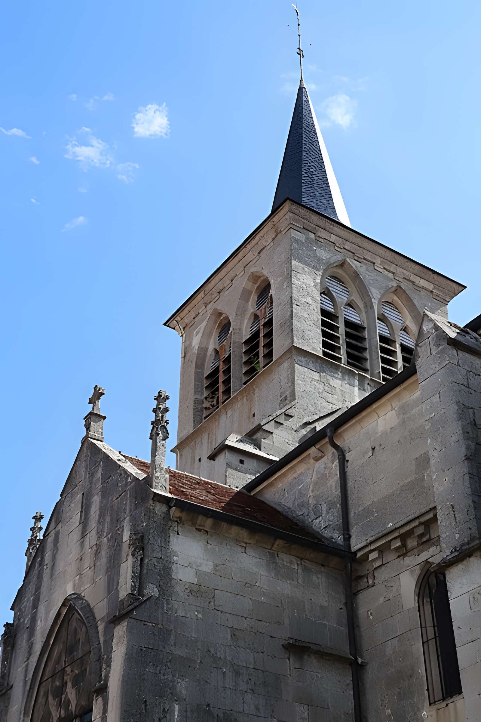 Église Saint-Genest de Flavigny-sur-Ozerain
