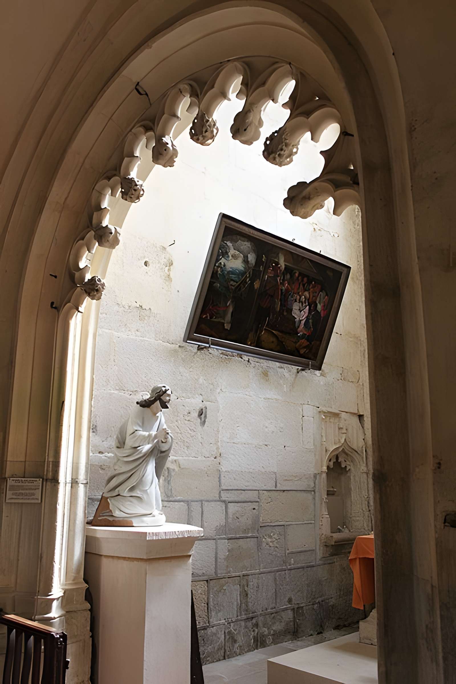 Église Saint-Genest de Flavigny-sur-Ozerain