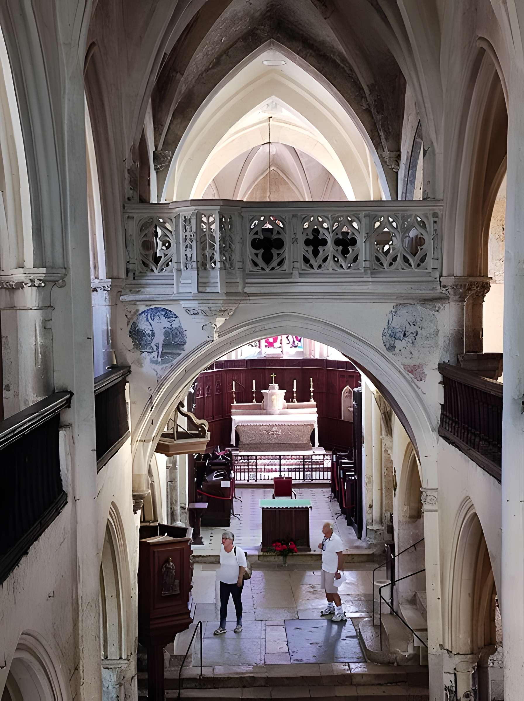 Église Saint-Genest de Flavigny-sur-Ozerain