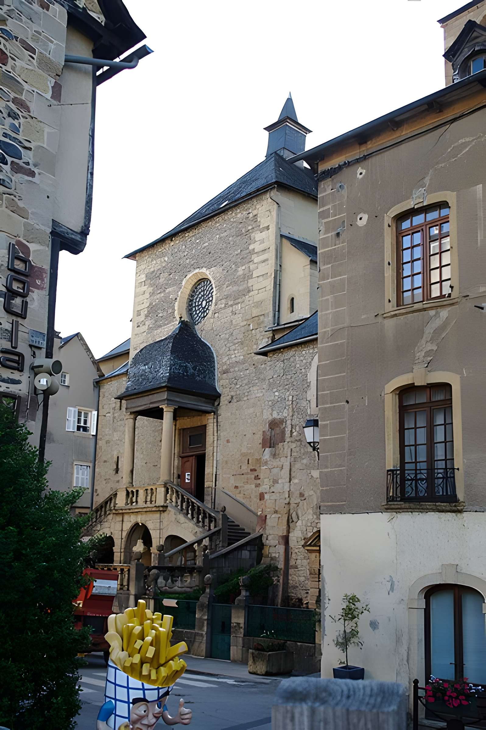 Église Saint-Geniez de Saint-Geniez-d'Olt