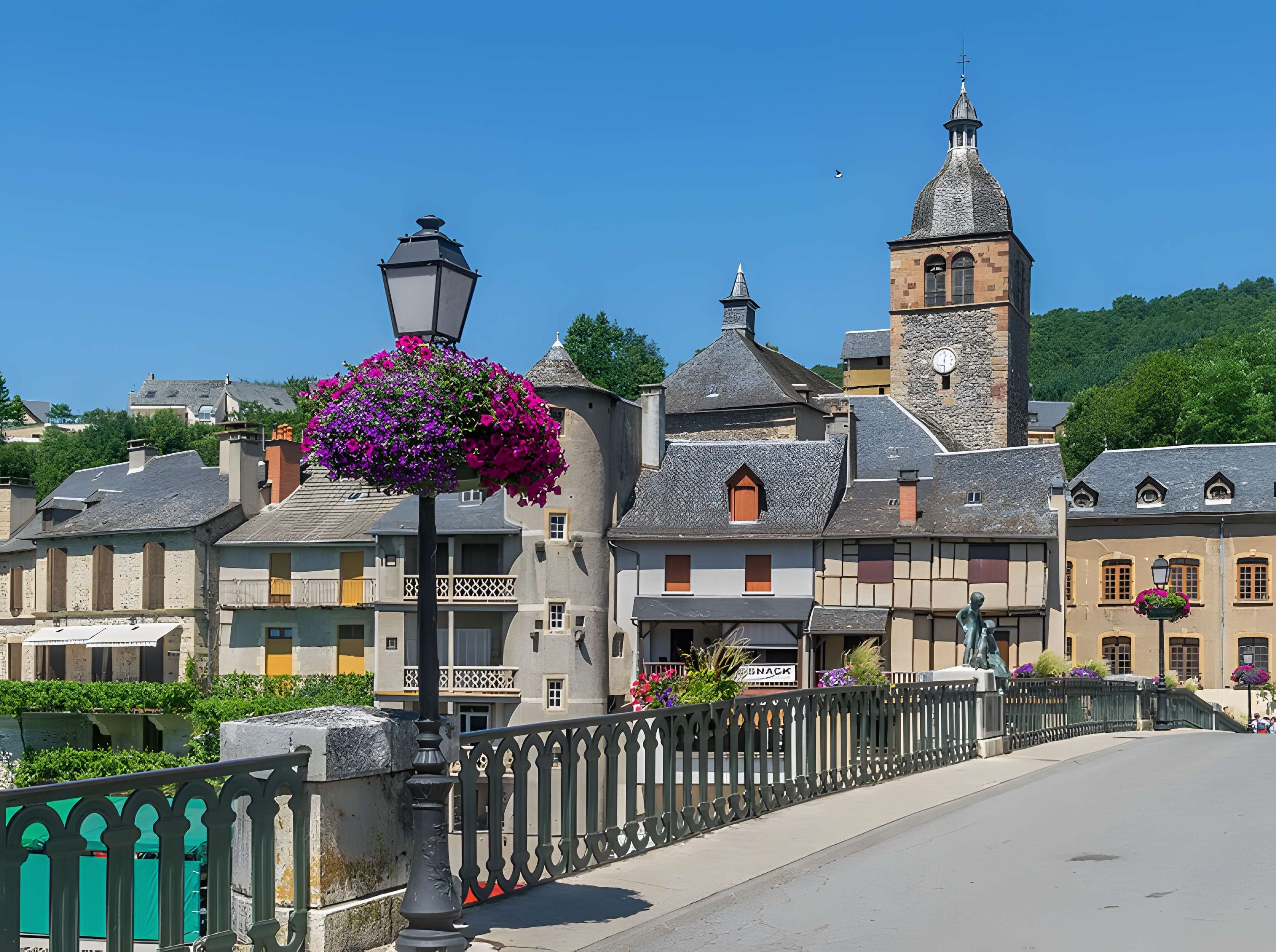 Église Saint-Geniez de Saint-Geniez-d'Olt