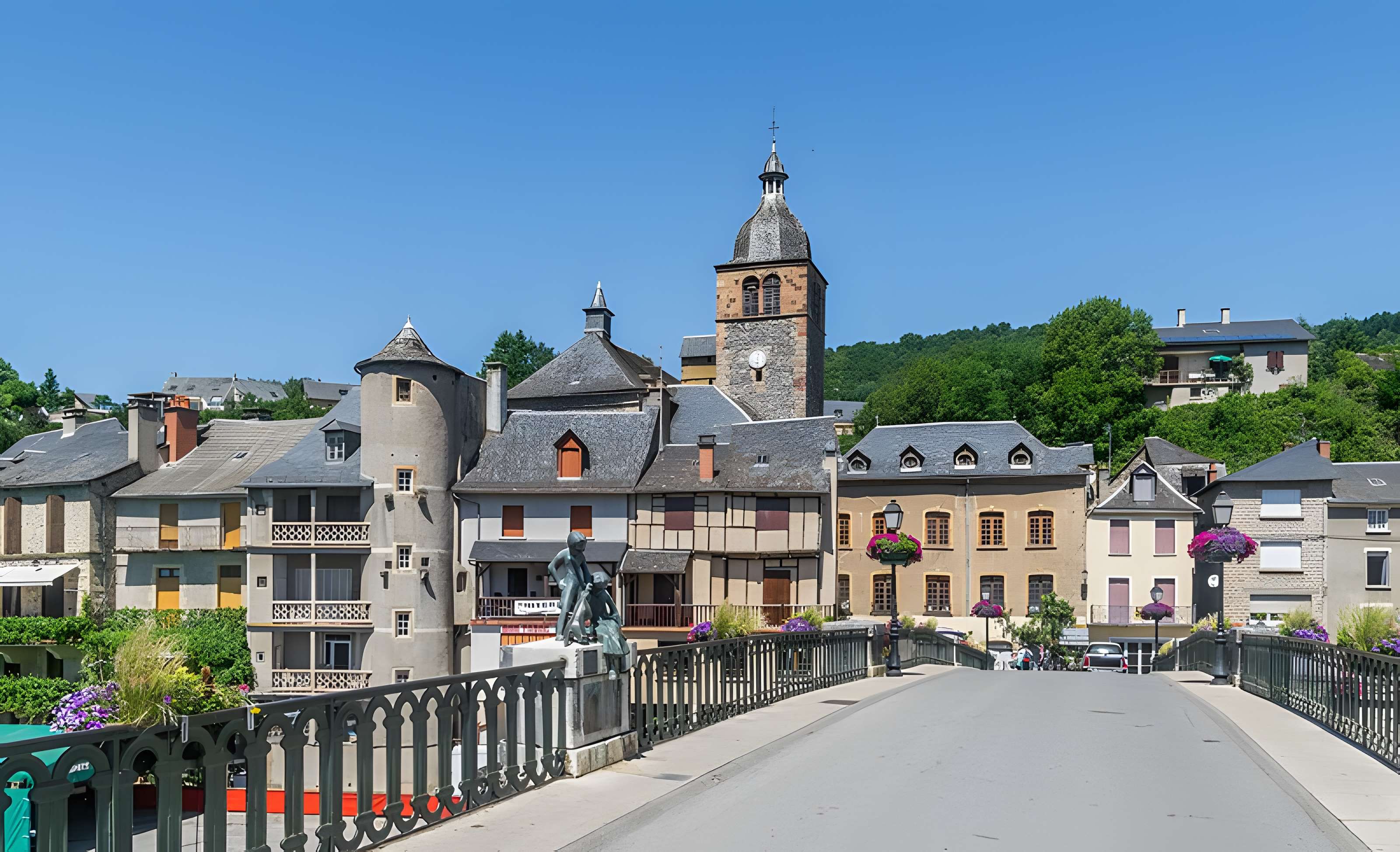 Église Saint-Geniez de Saint-Geniez-d'Olt