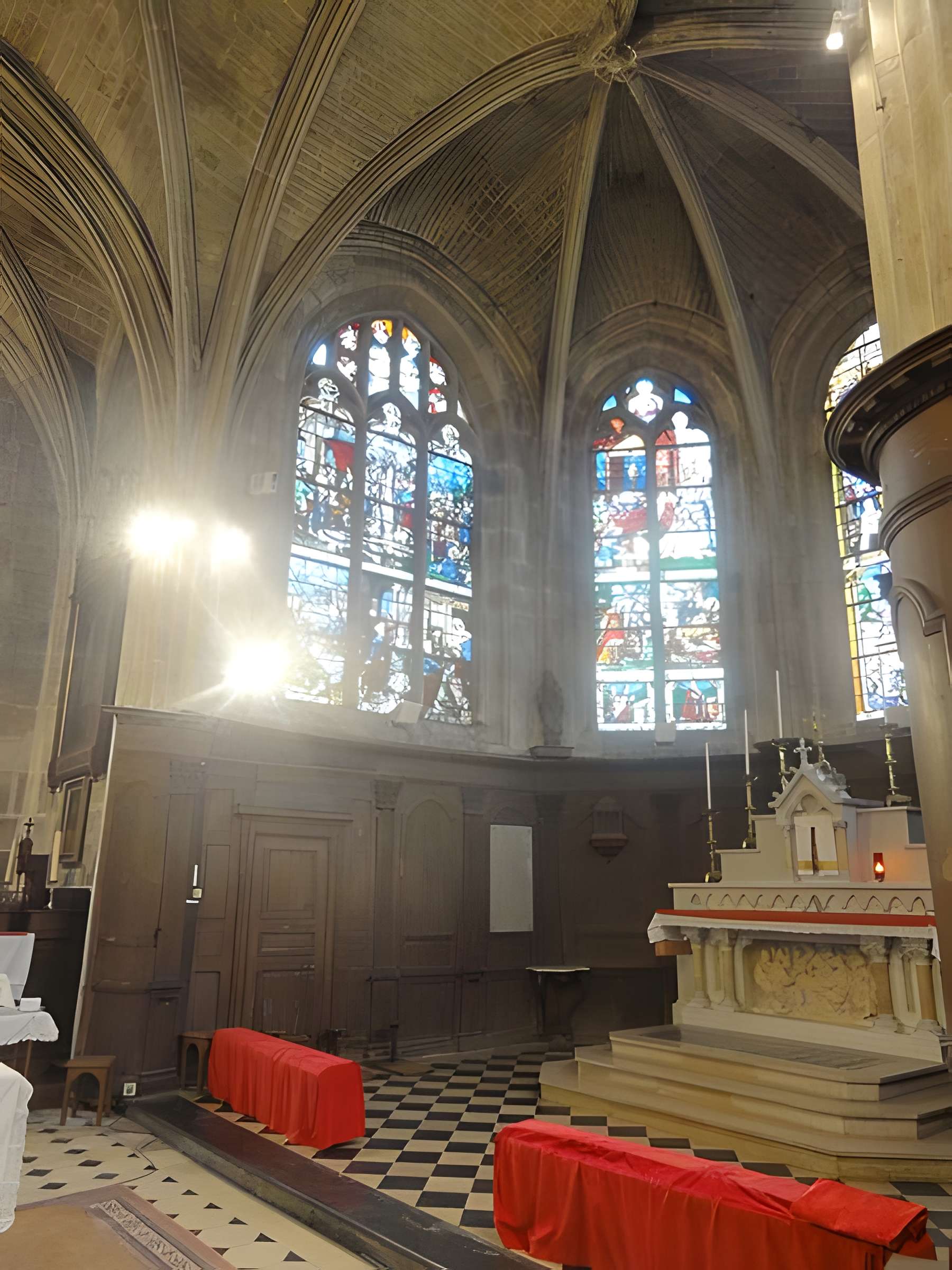 Église Saint-Georges de Chevrières