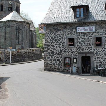 Église Saint-Georges de Compains