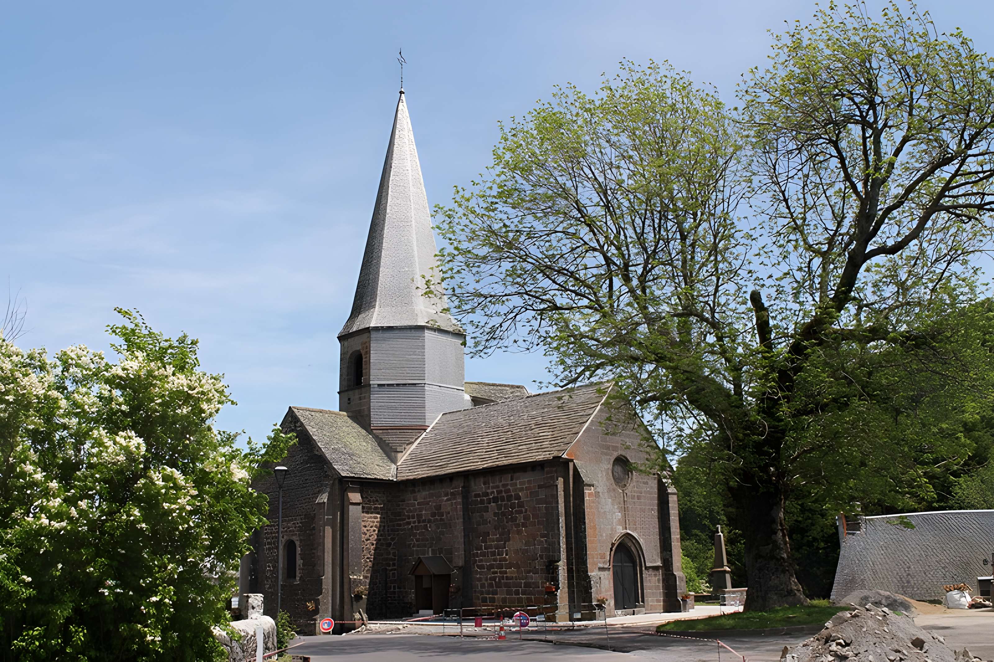 Église Saint-Georges de Compains