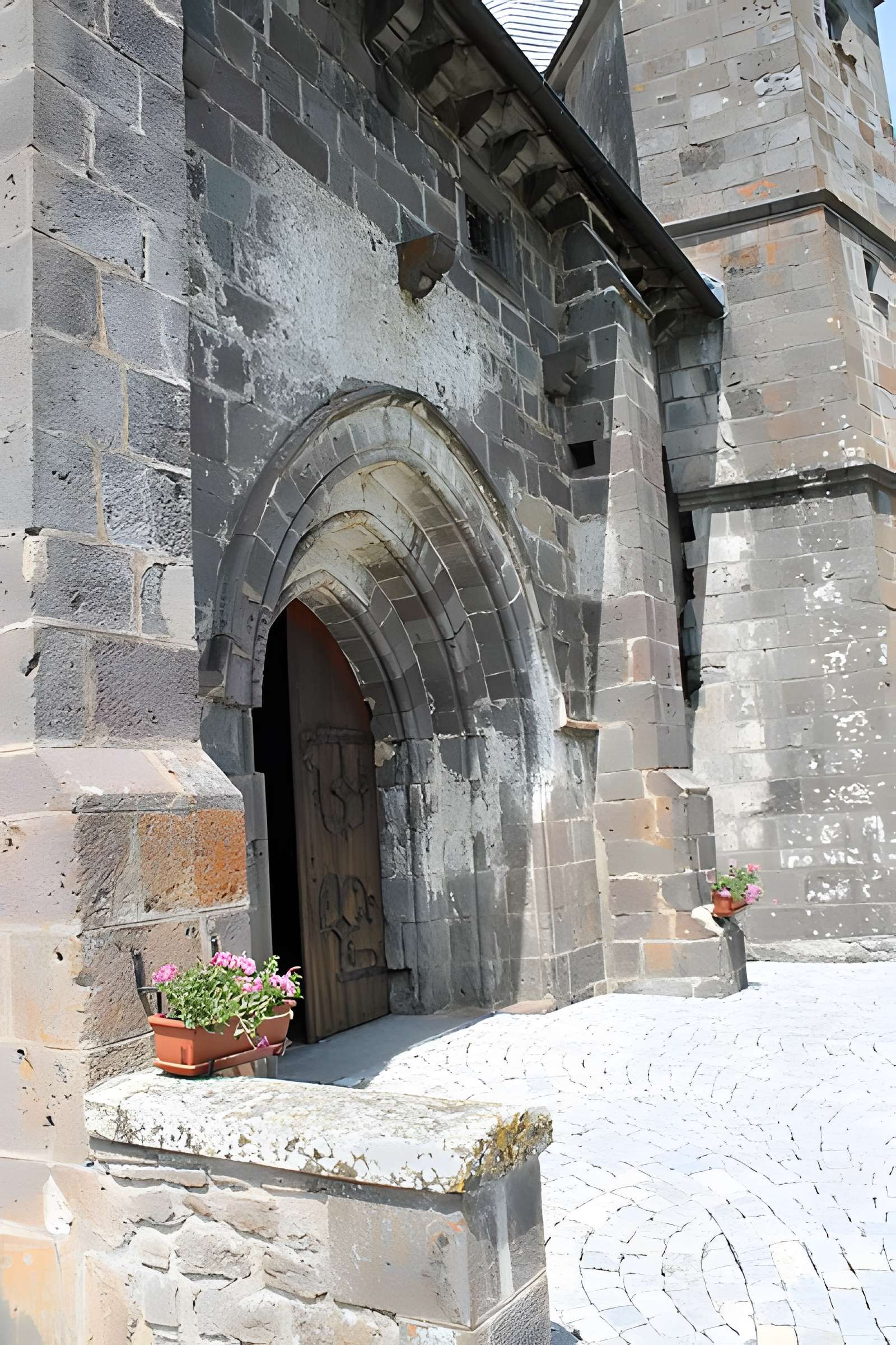 Église Saint-Georges de Compains