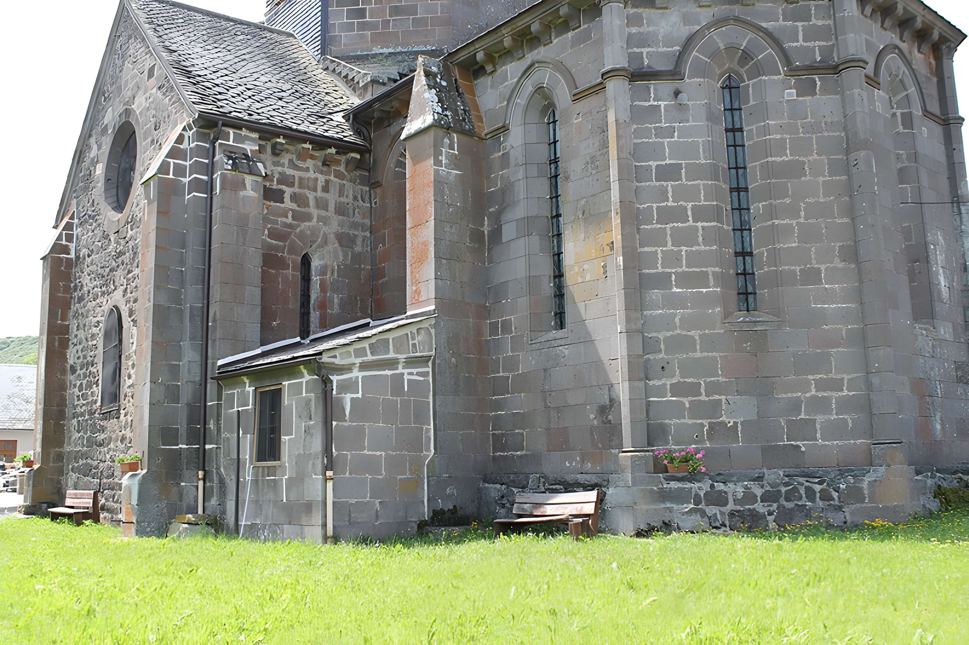 Église Saint-Georges de Compains