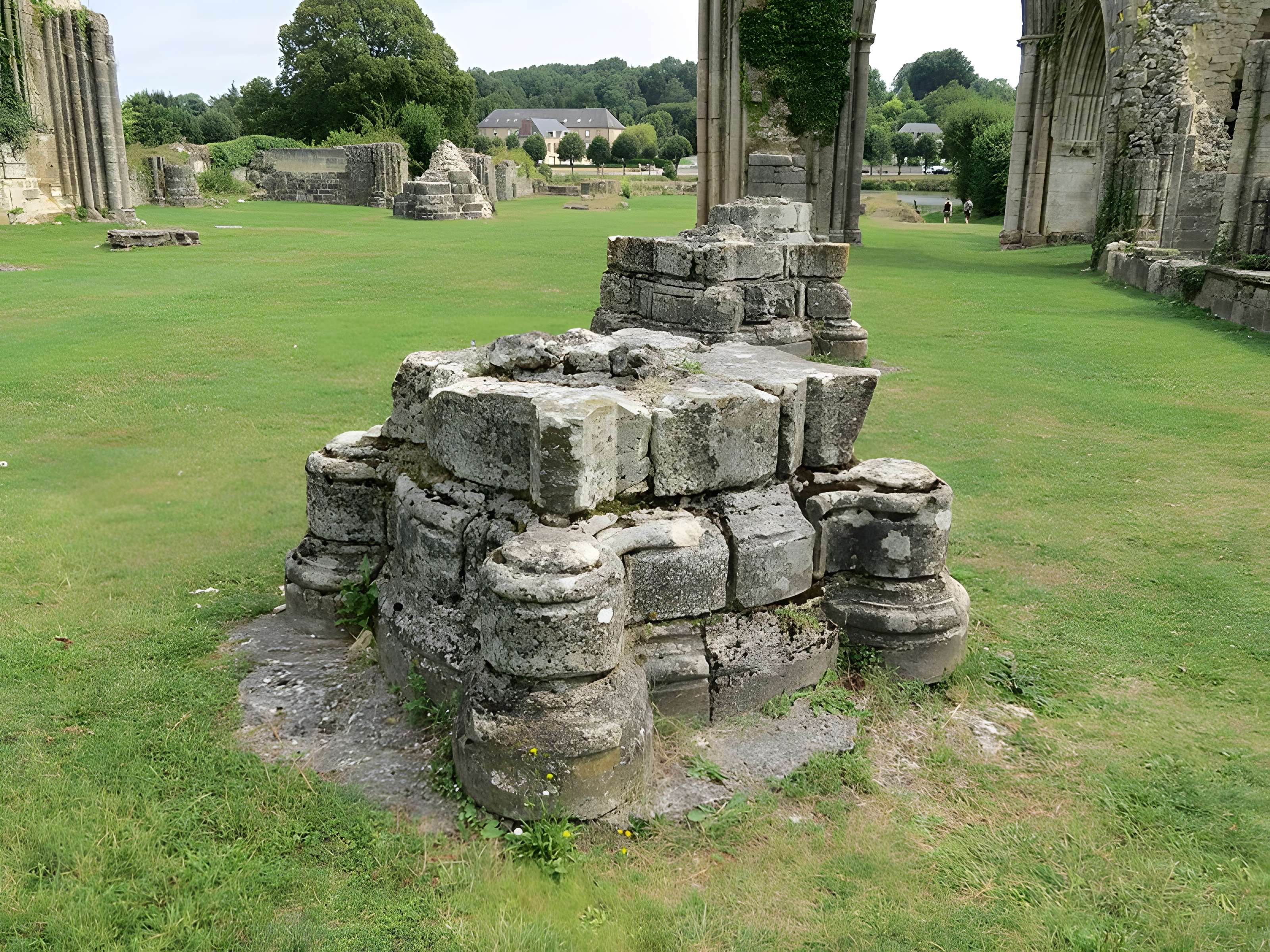 Abbaye de Saint-Évroult