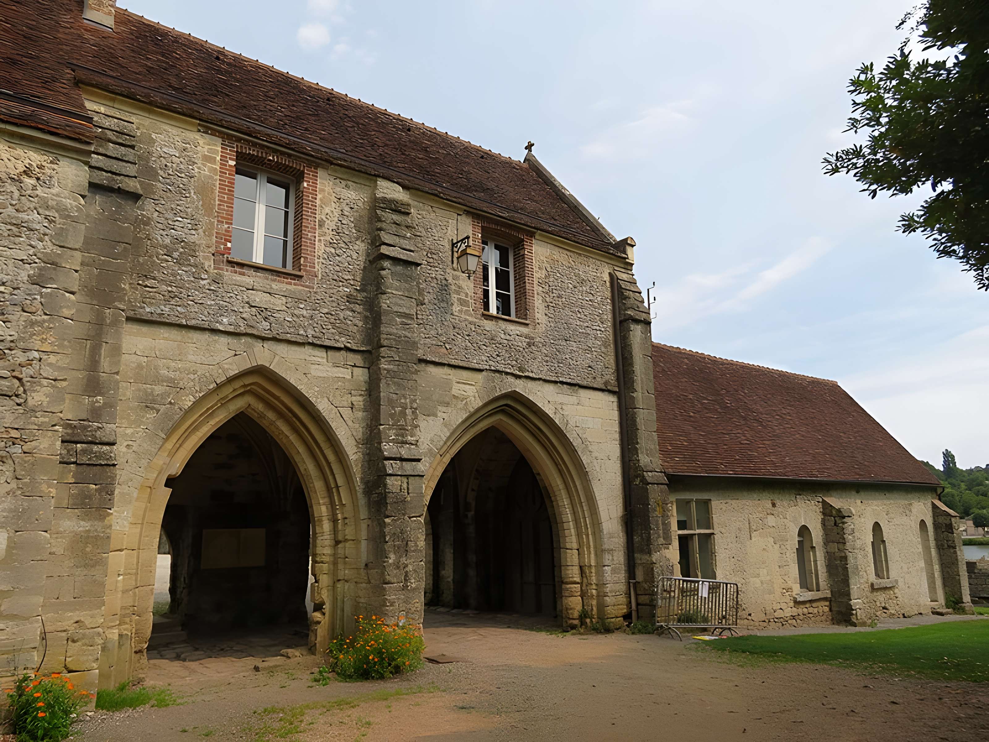 Abbaye de Saint-Évroult