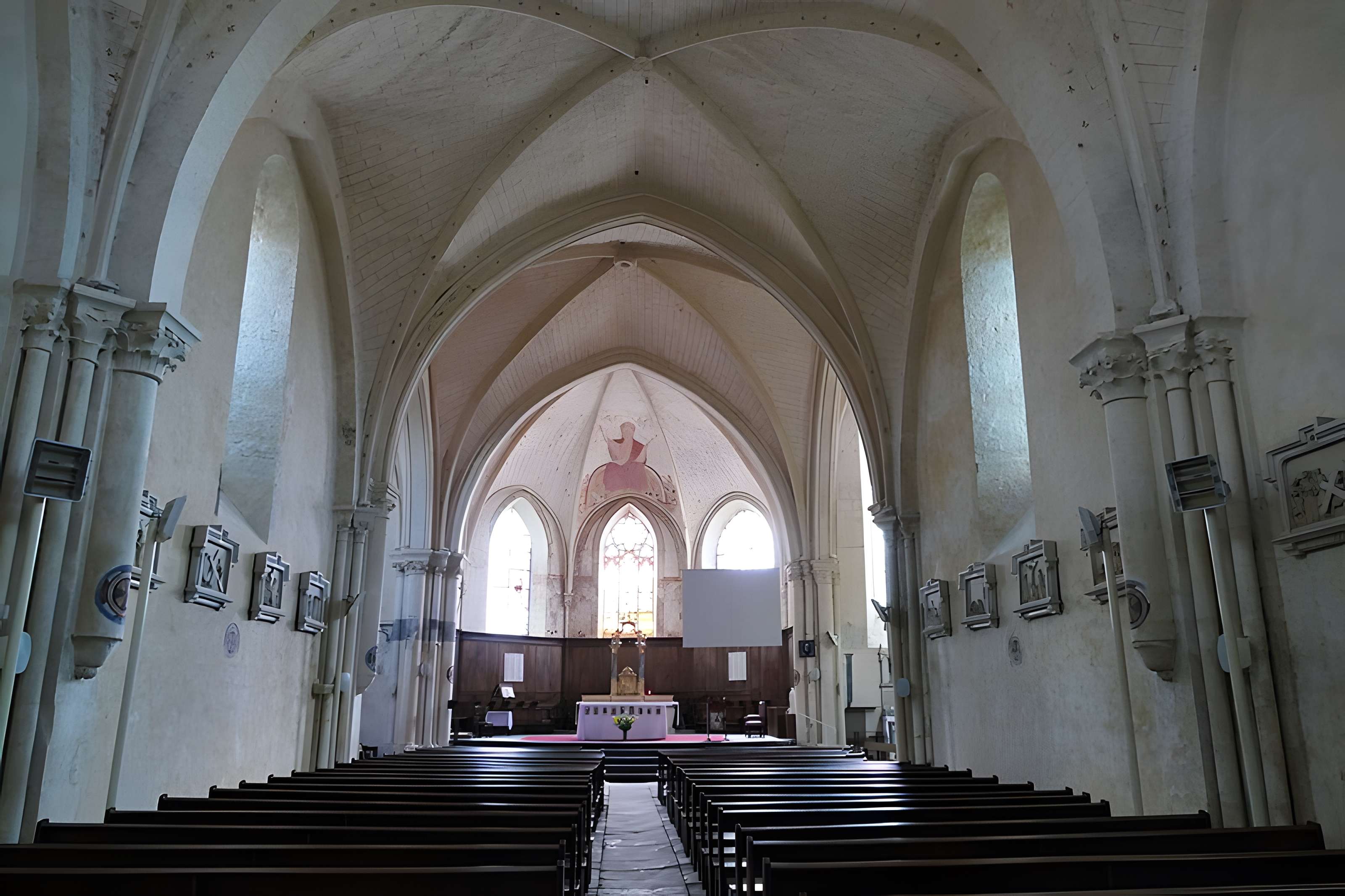 Église Saint-Georges de Vivonne
