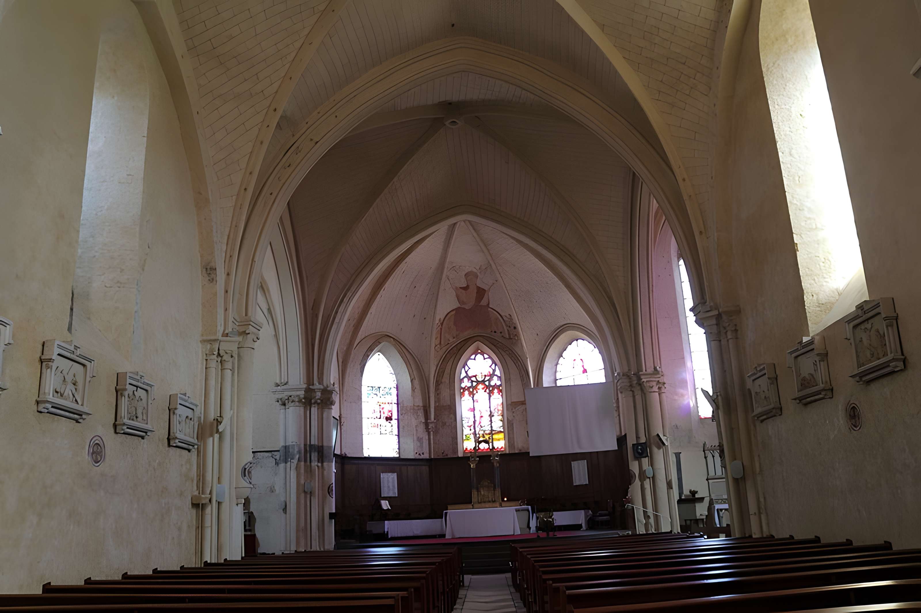 Église Saint-Georges de Vivonne