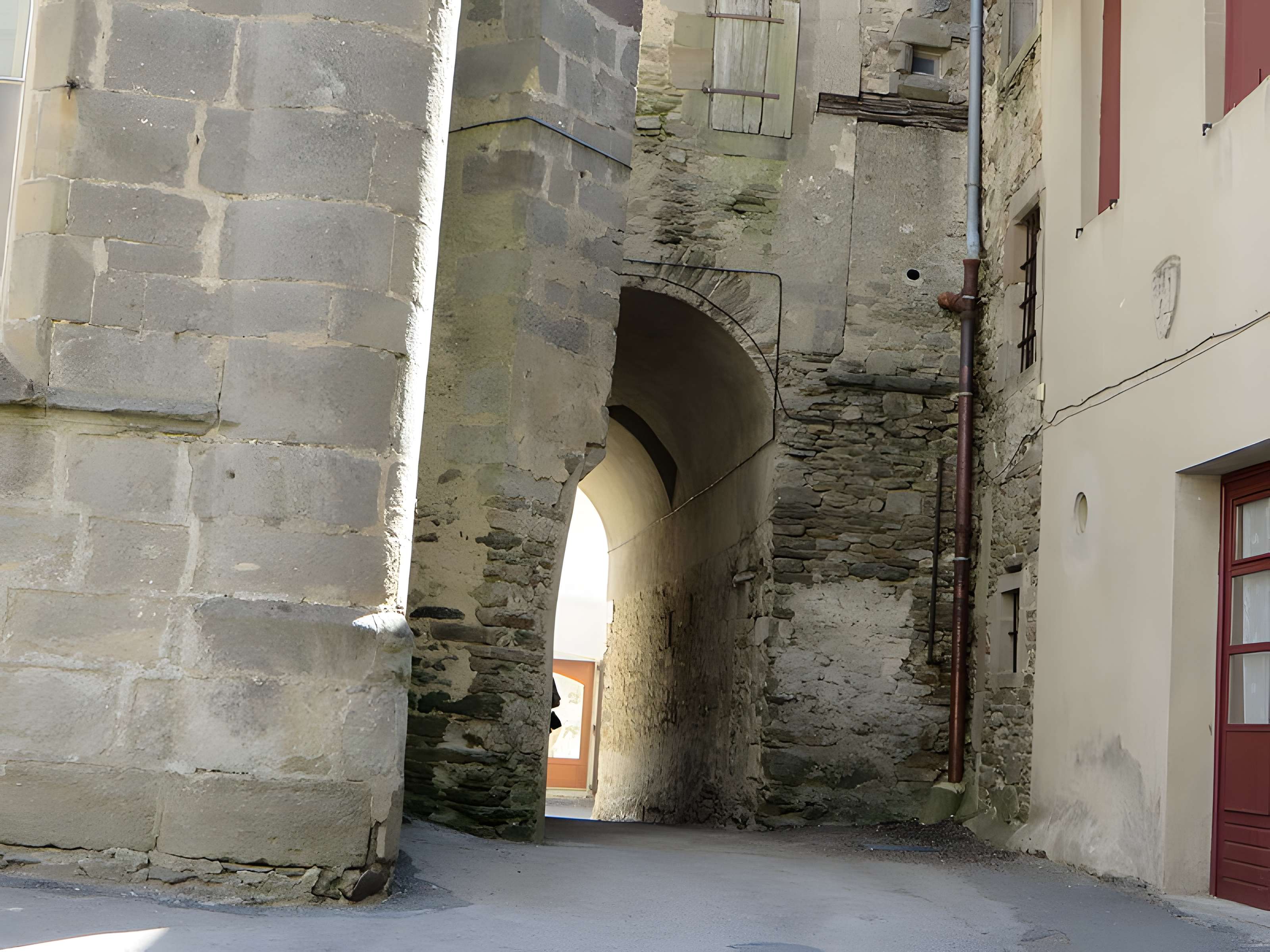 Église Saint-Géraud de Salles-Curan