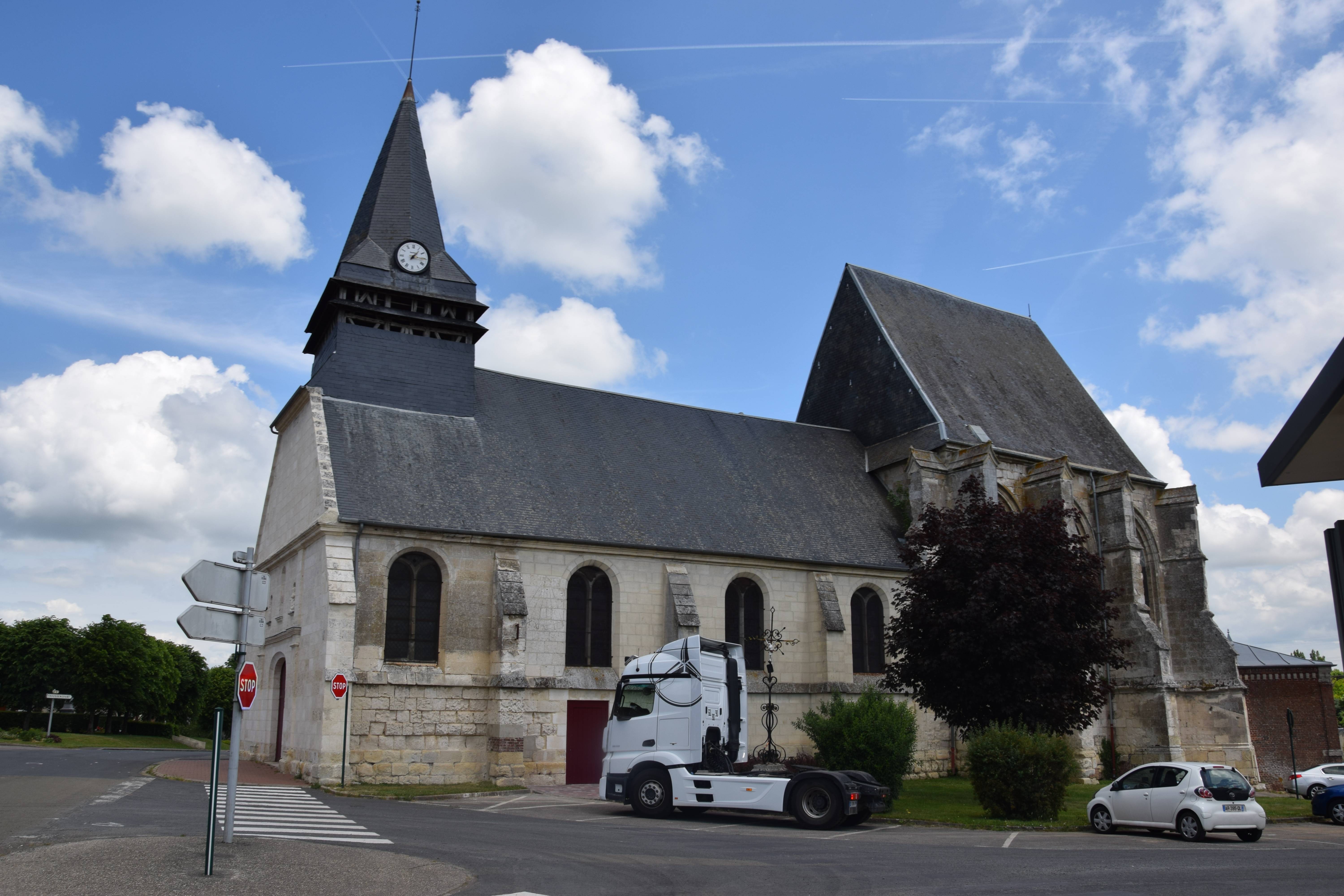 Photo de Iglesia de San Pedro y San Pablo d'Hardivillers