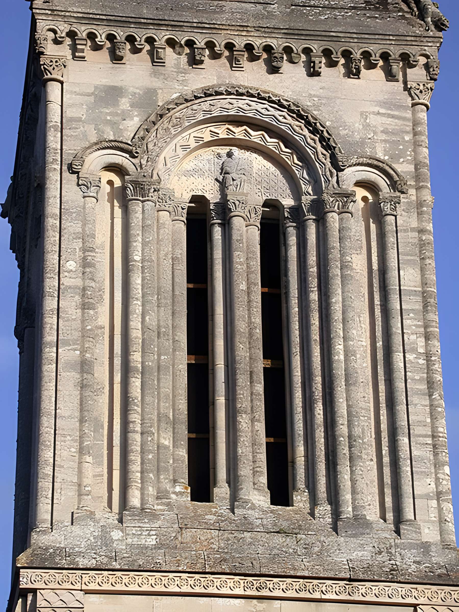 Église Saint-Germain de Guéron